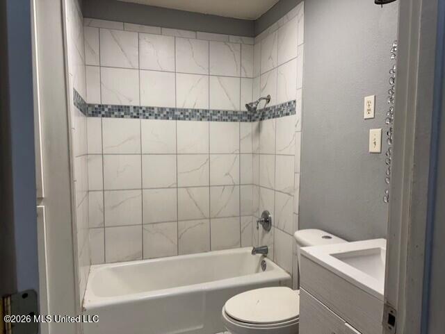 5300 Beardslee Street Property Photo 10