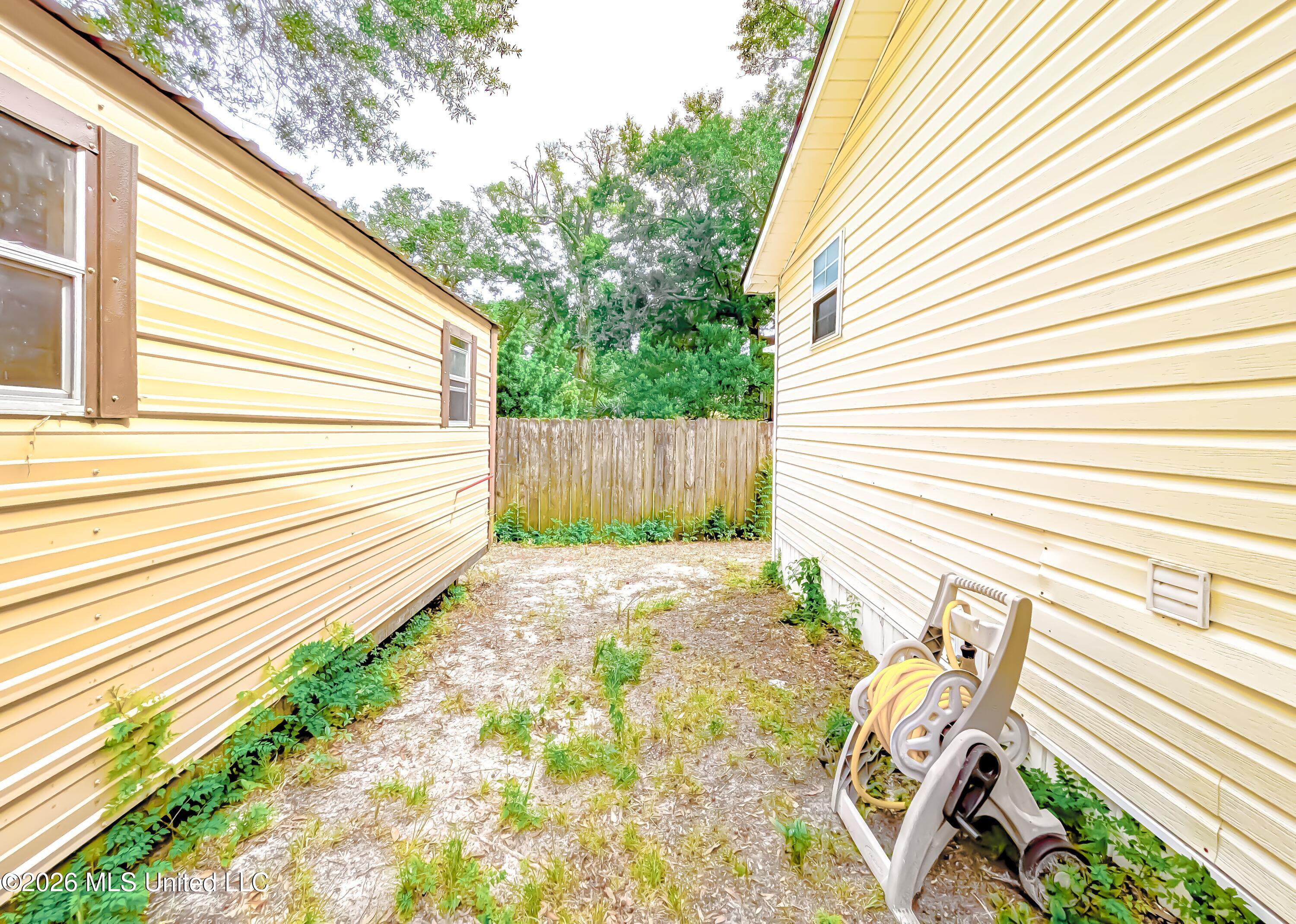 188 Acacia Avenue Property Photo 31