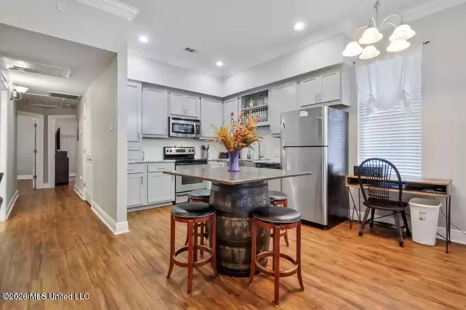 699 Dunbar Avenue Property Photo 2