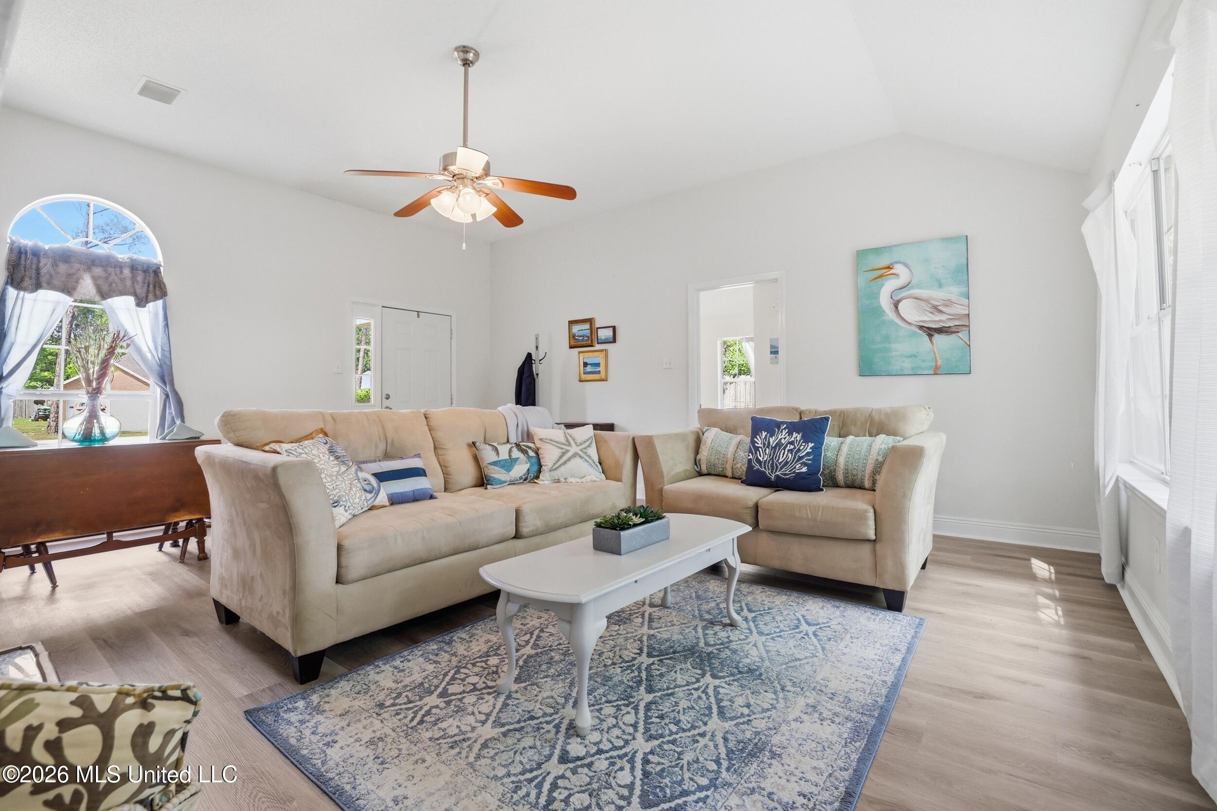 6920 Pinehurst Drive Property Photo 11