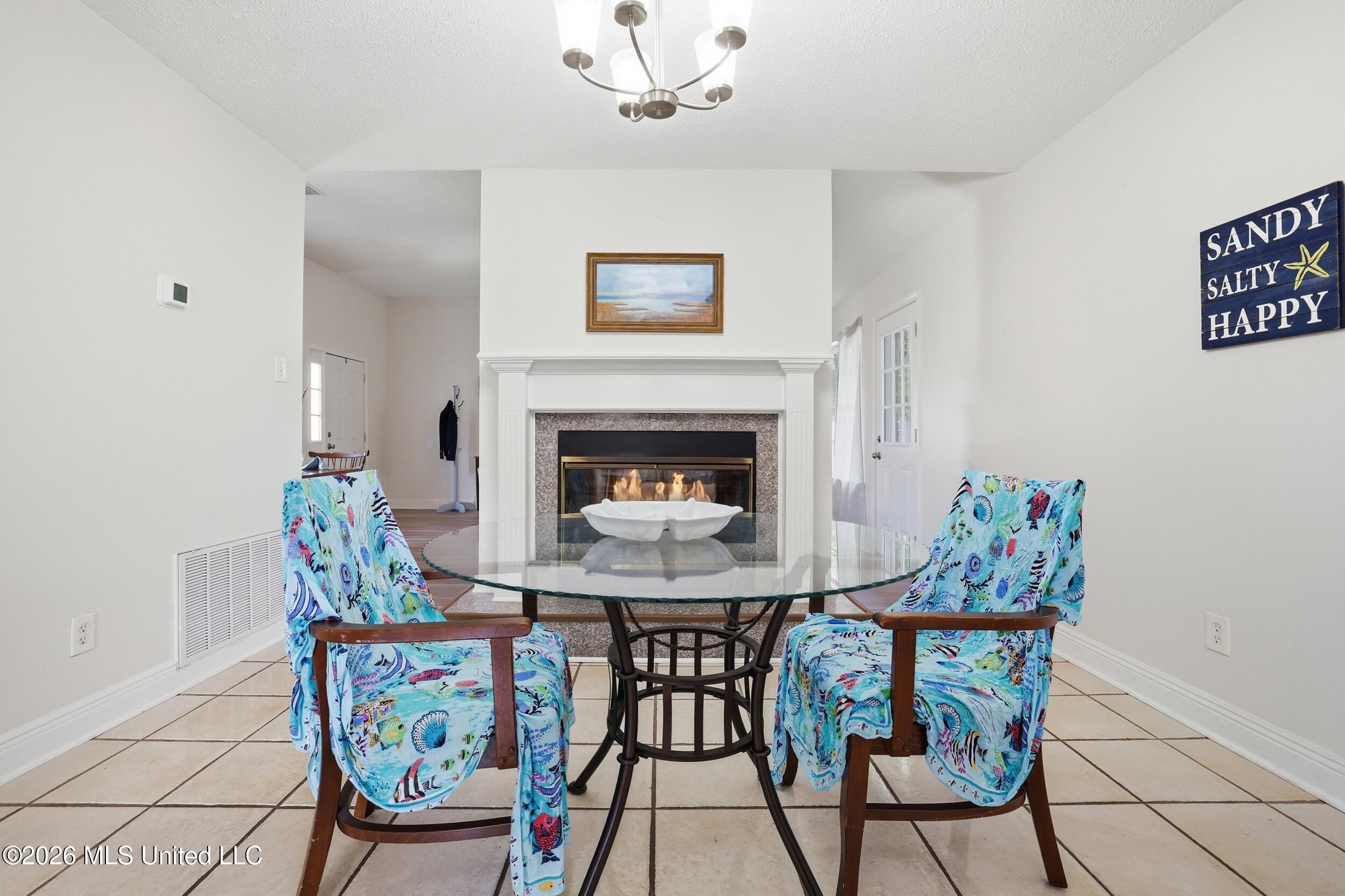 6920 Pinehurst Drive Property Photo 14