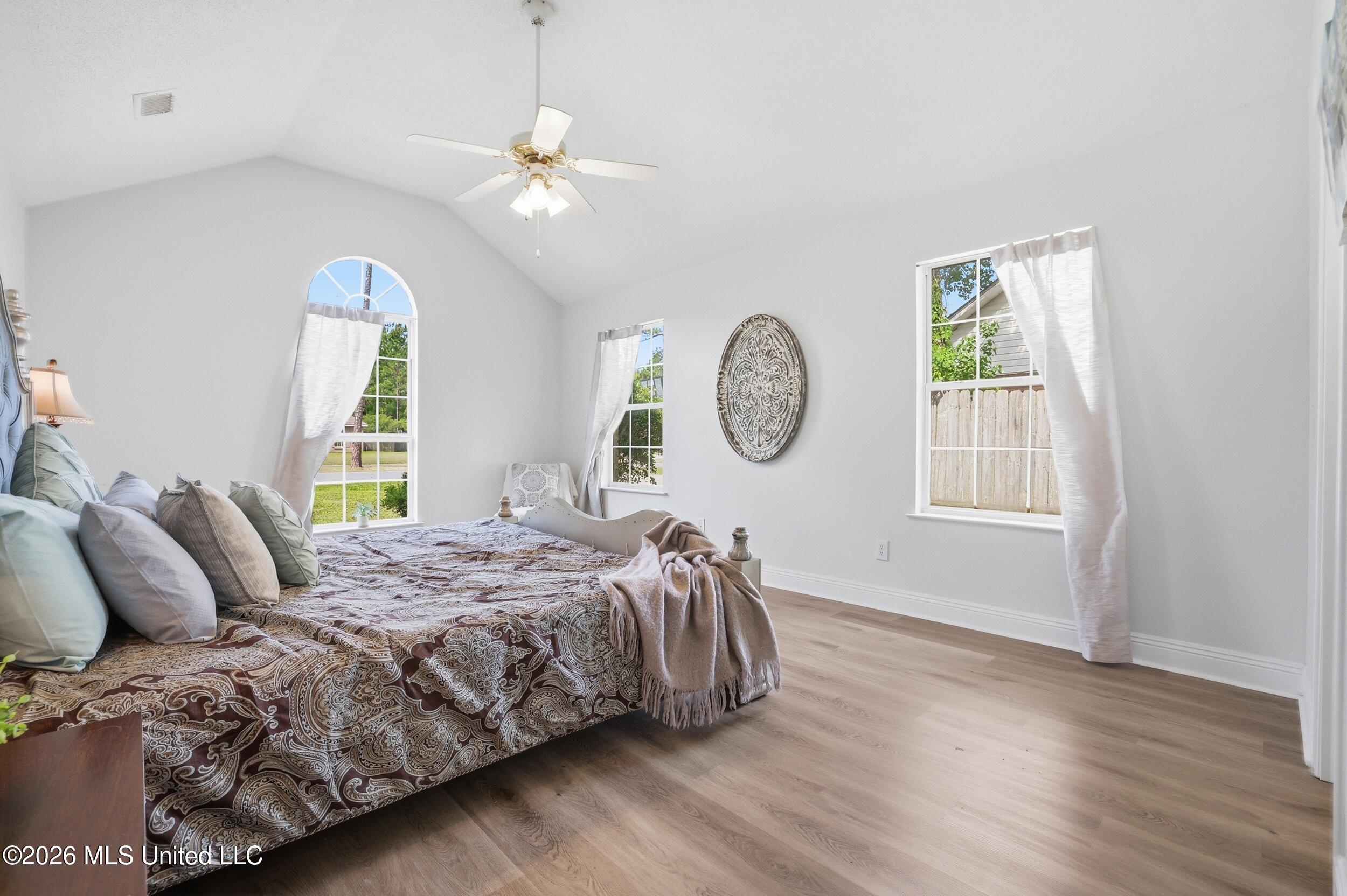 6920 Pinehurst Drive Property Photo 19