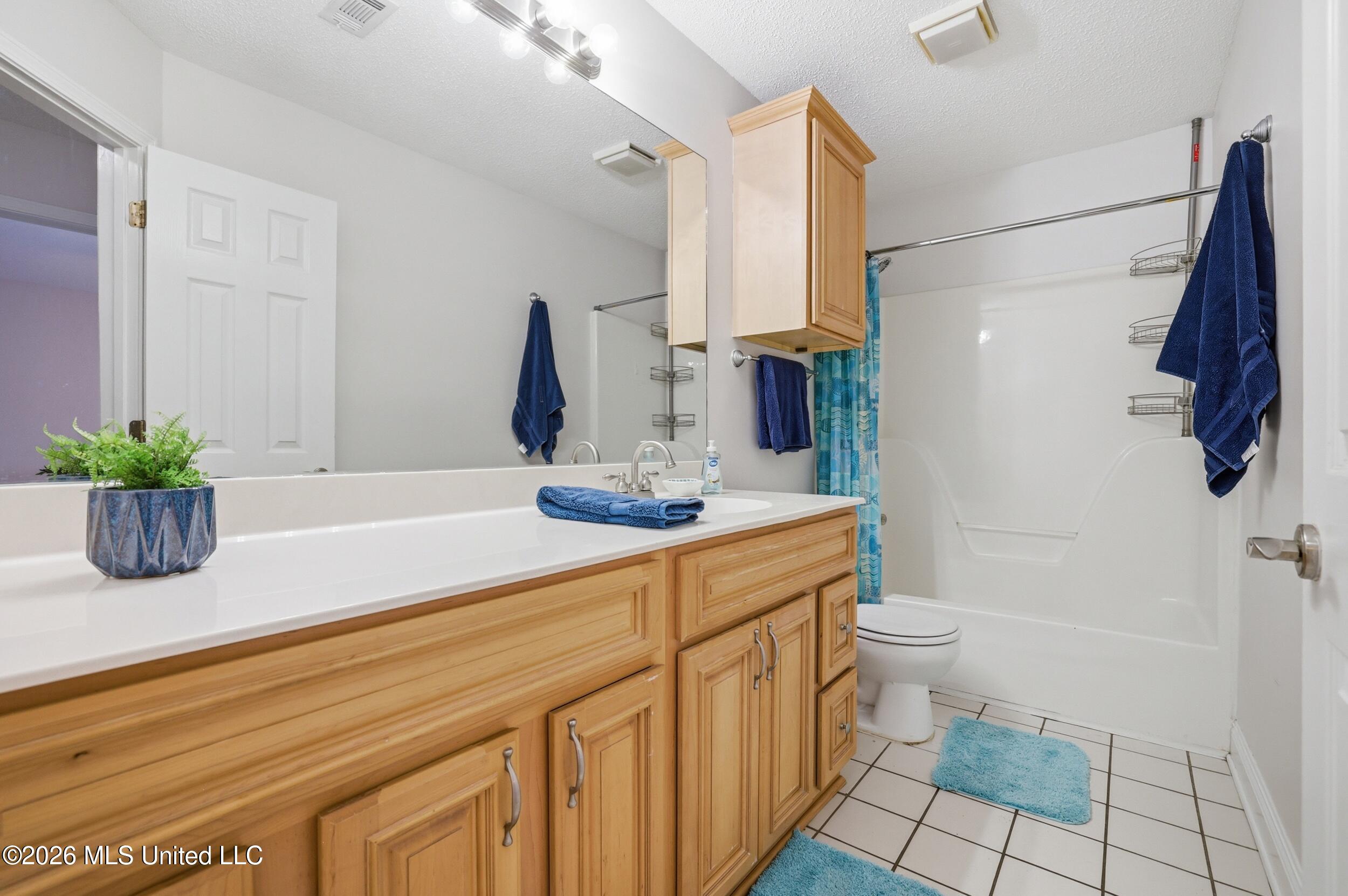 6920 Pinehurst Drive Property Photo 32