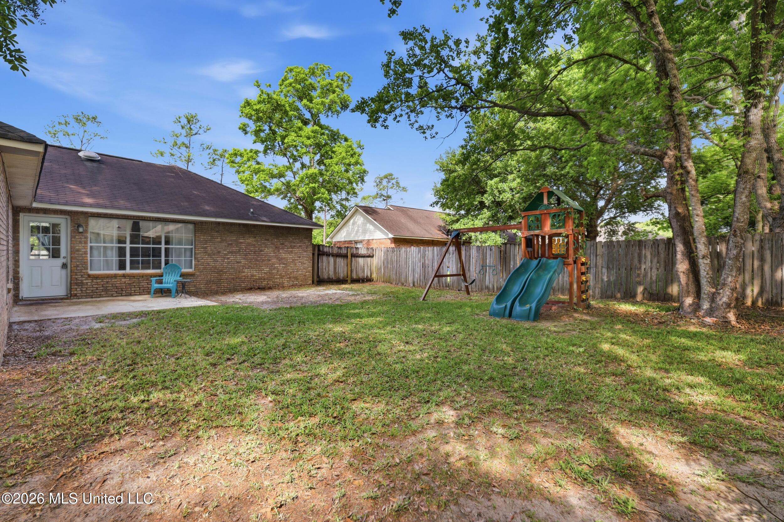 6920 Pinehurst Drive Property Photo 39