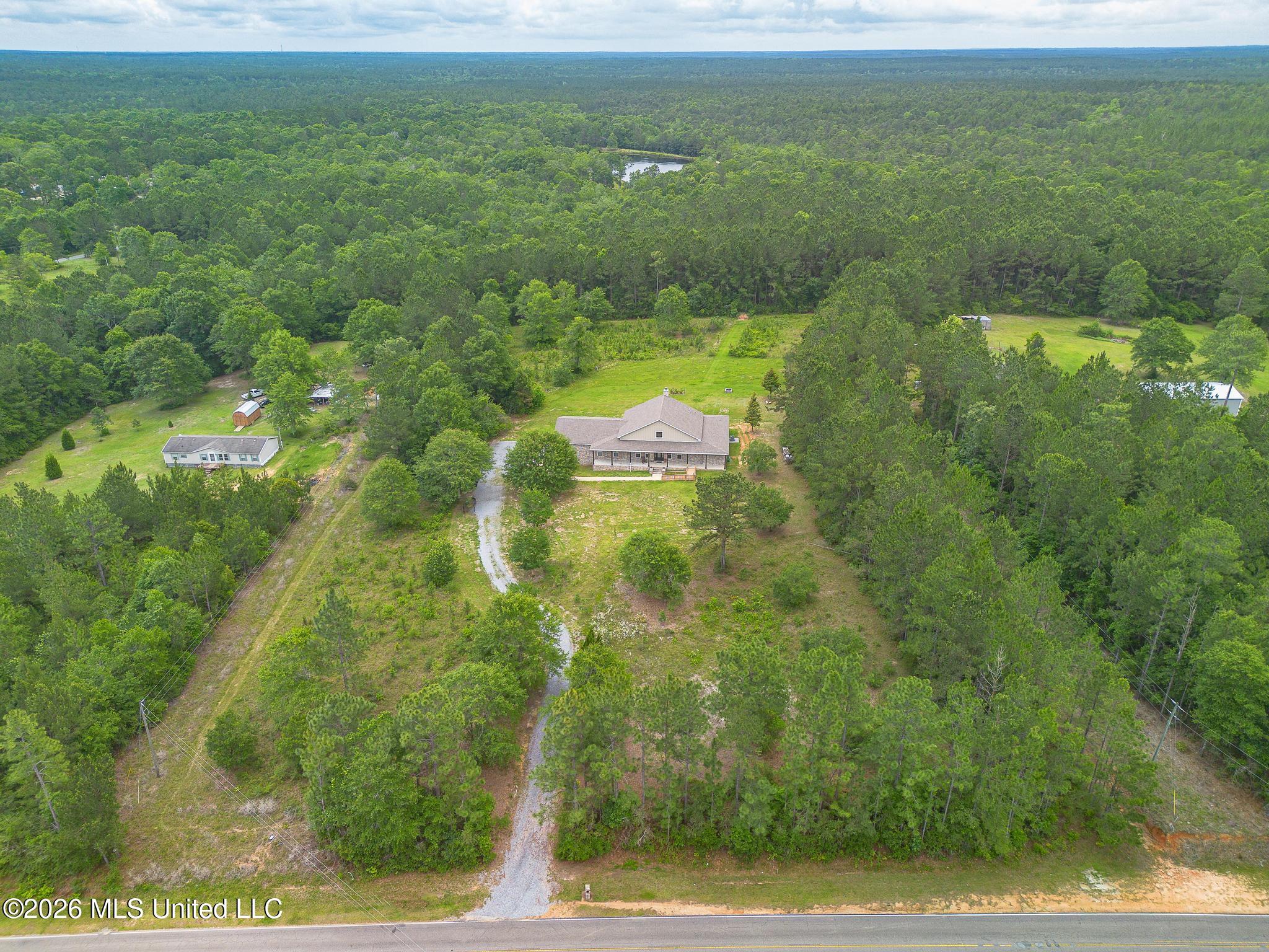 1034 W Mchenry Road Property Photo 2