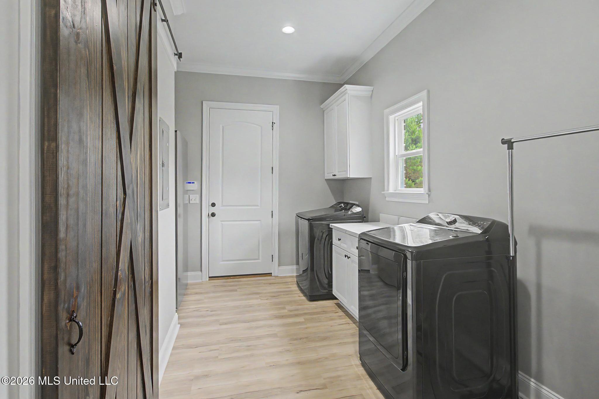 1034 W Mchenry Road Property Photo 15