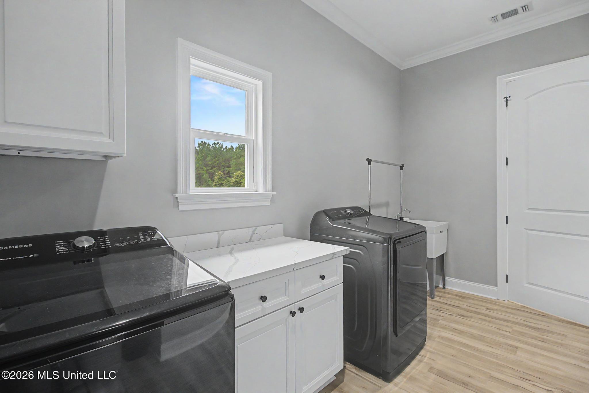 1034 W Mchenry Road Property Photo 16
