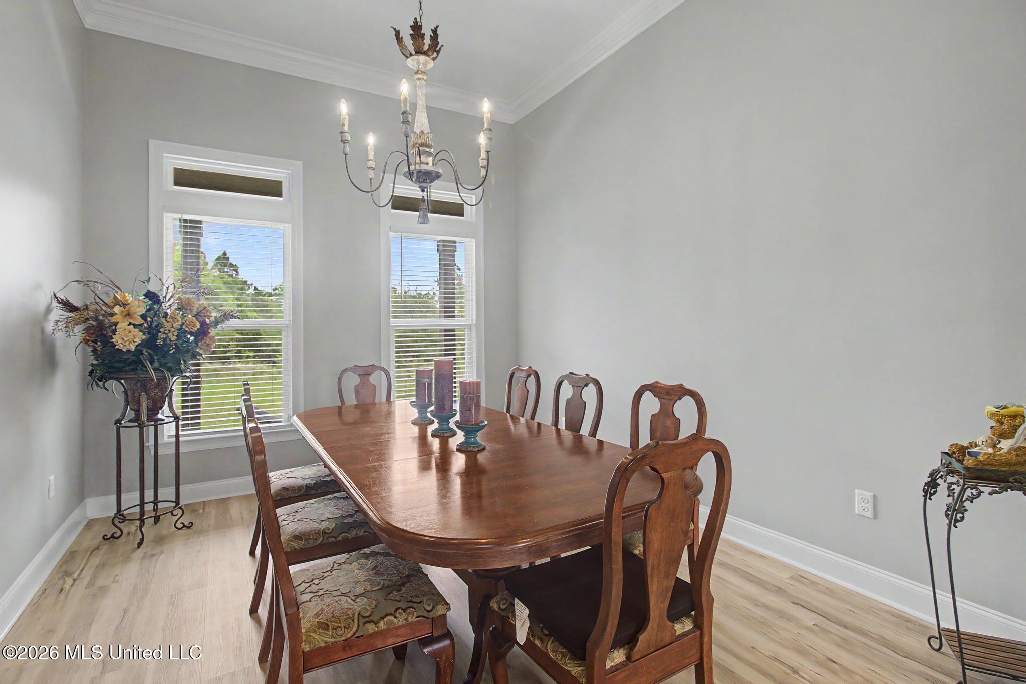 1034 W Mchenry Road Property Photo 17