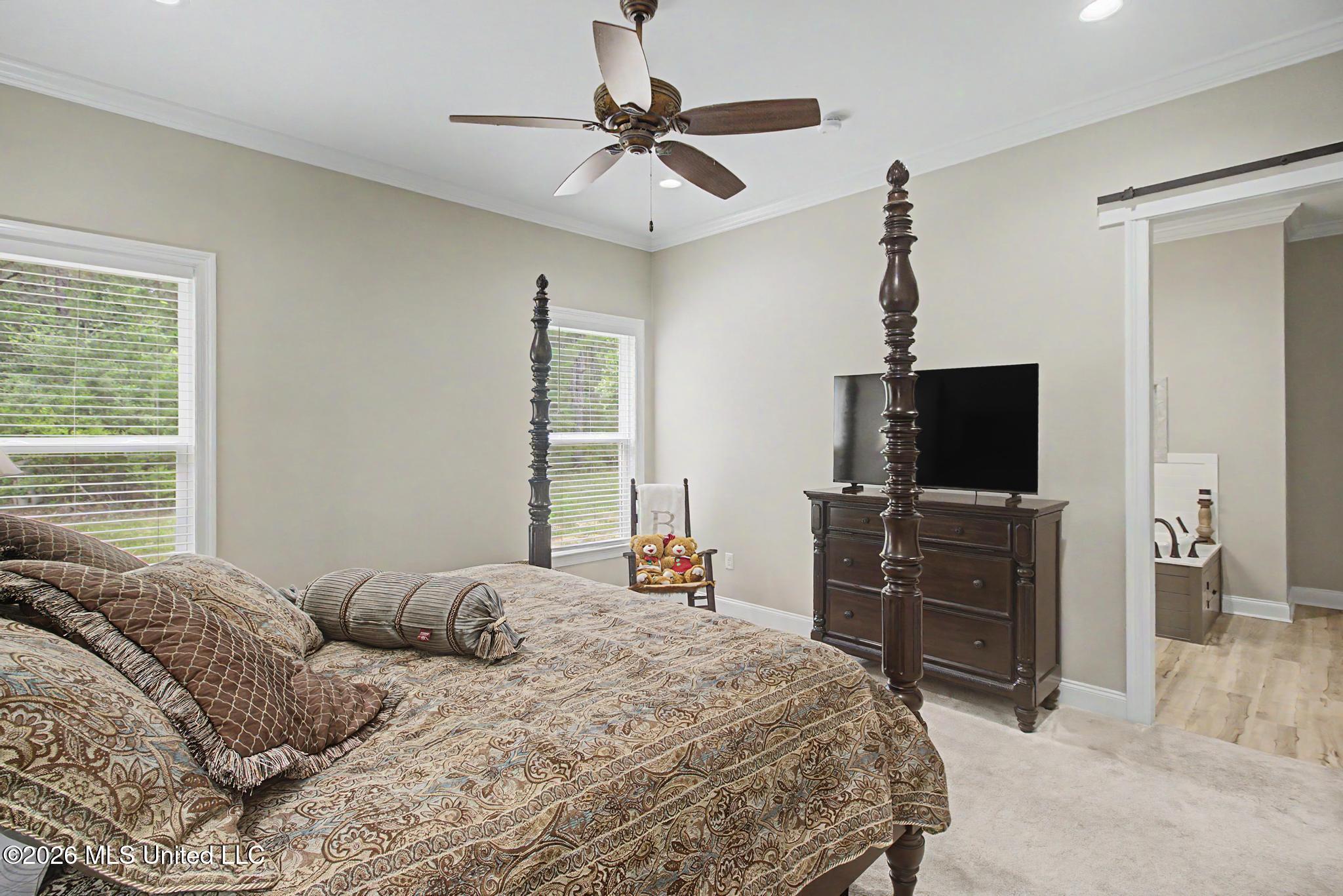 1034 W Mchenry Road Property Photo 22