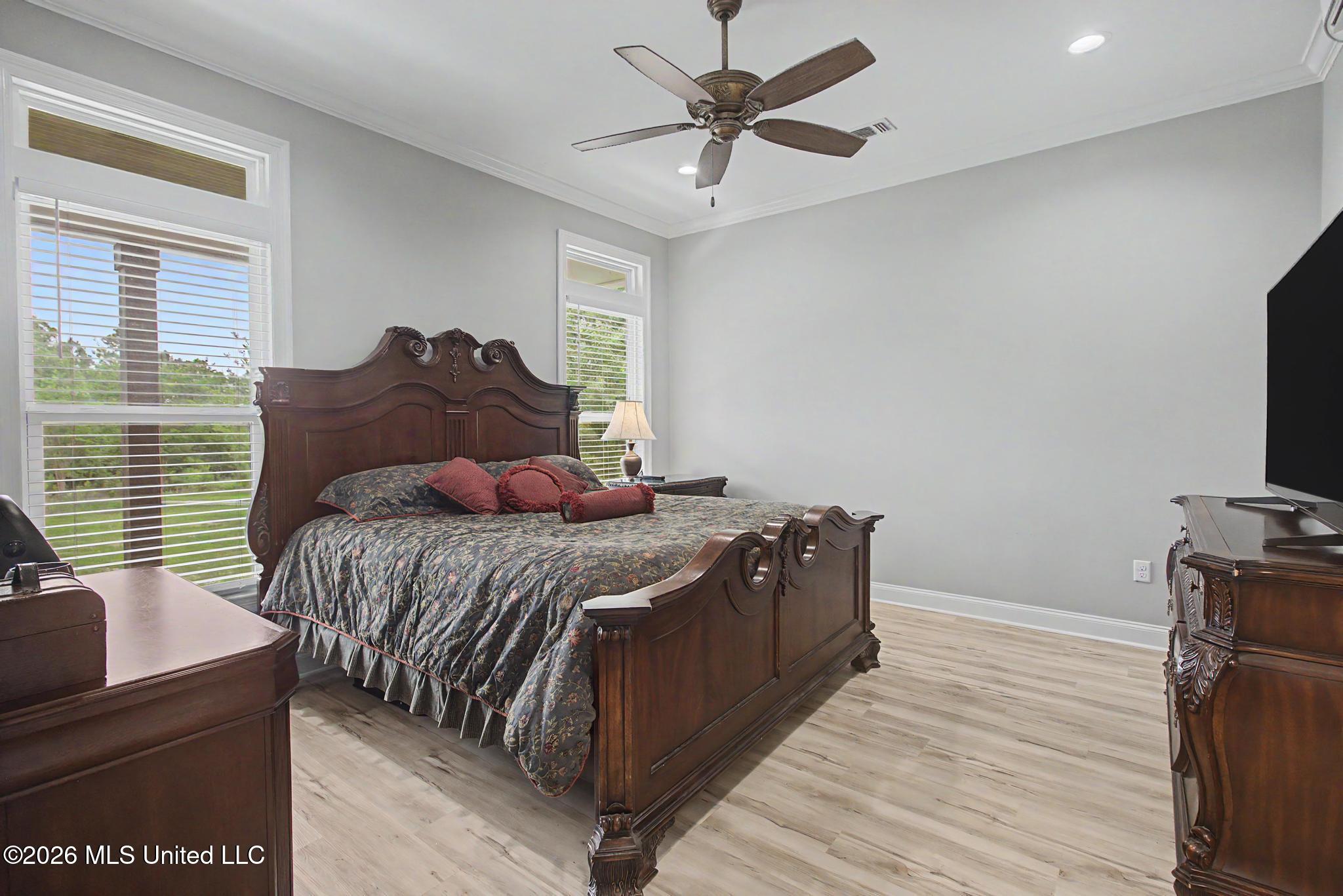 1034 W Mchenry Road Property Photo 27