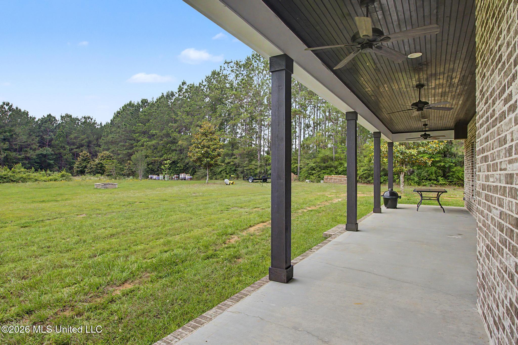 1034 W Mchenry Road Property Photo 38