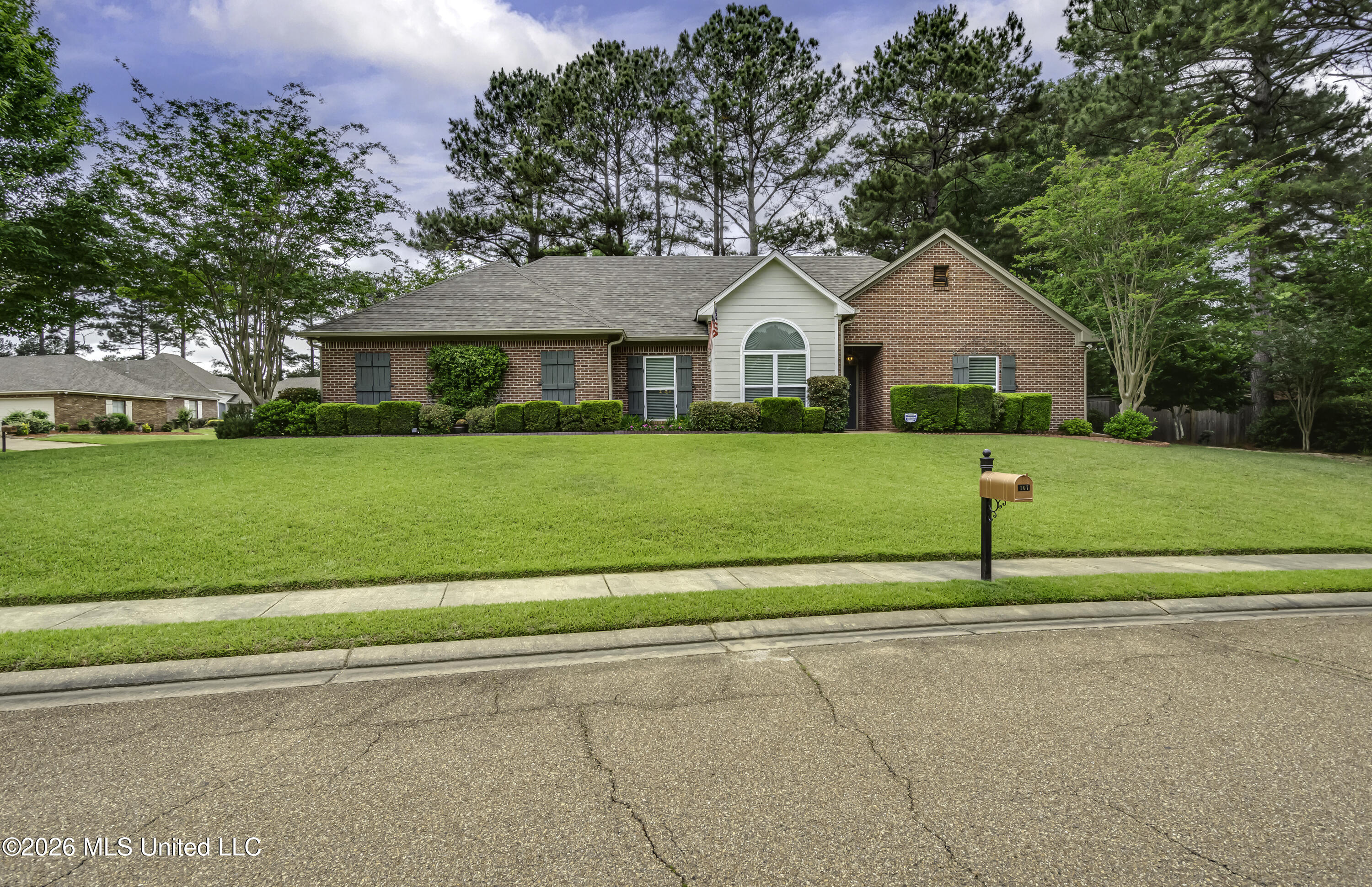 107 Wendy Lane Property Photo 1