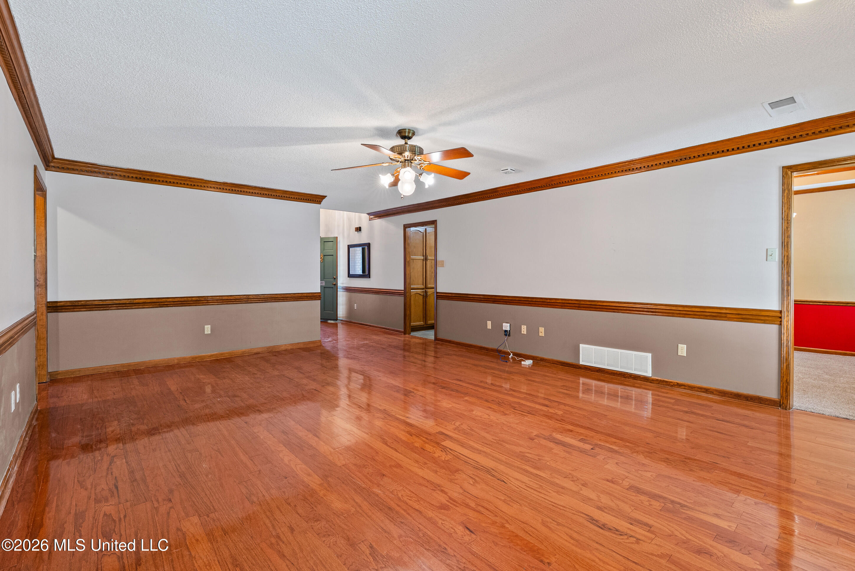 5944 Southbend Lane Property Photo 5