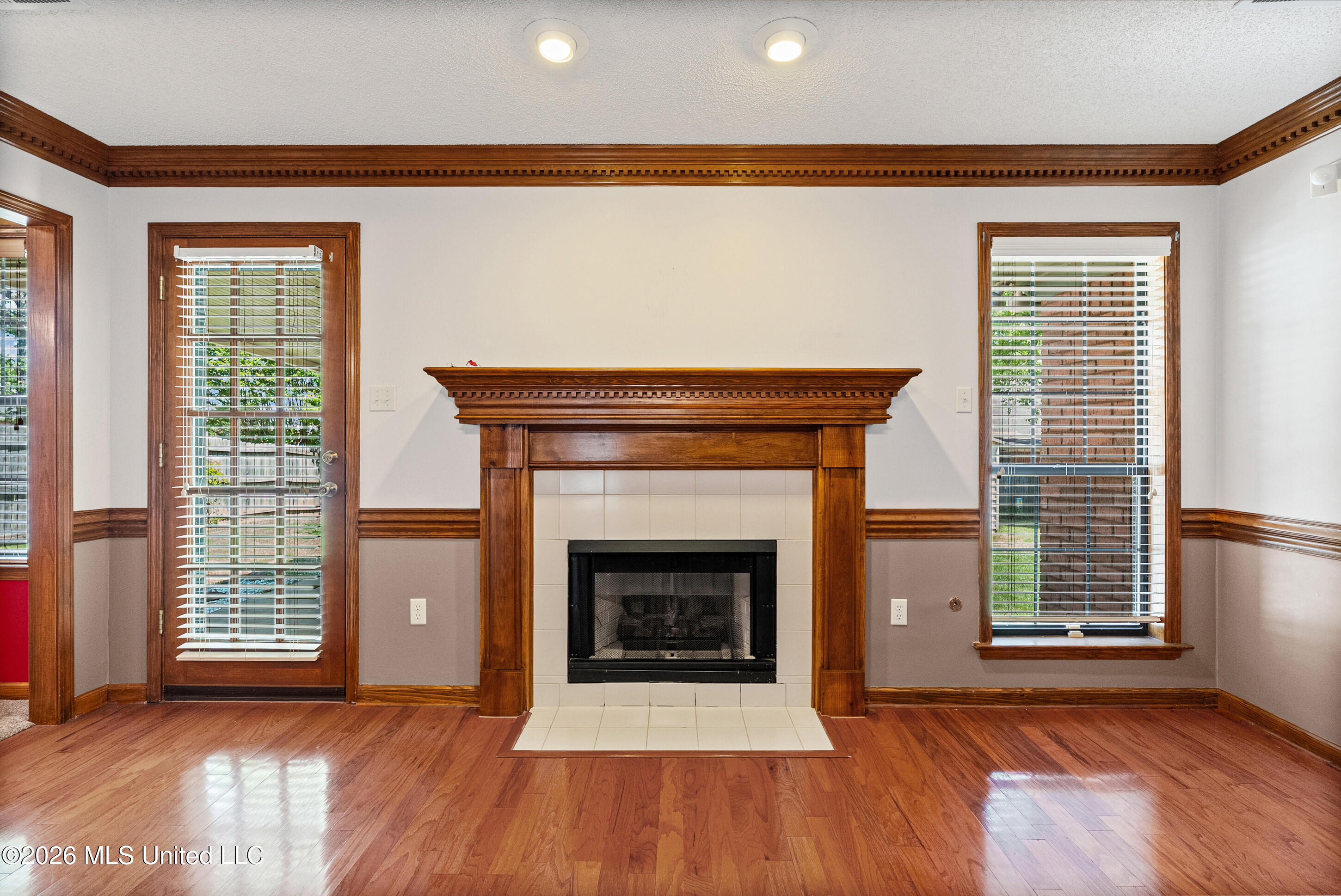 5944 Southbend Lane Property Photo 8