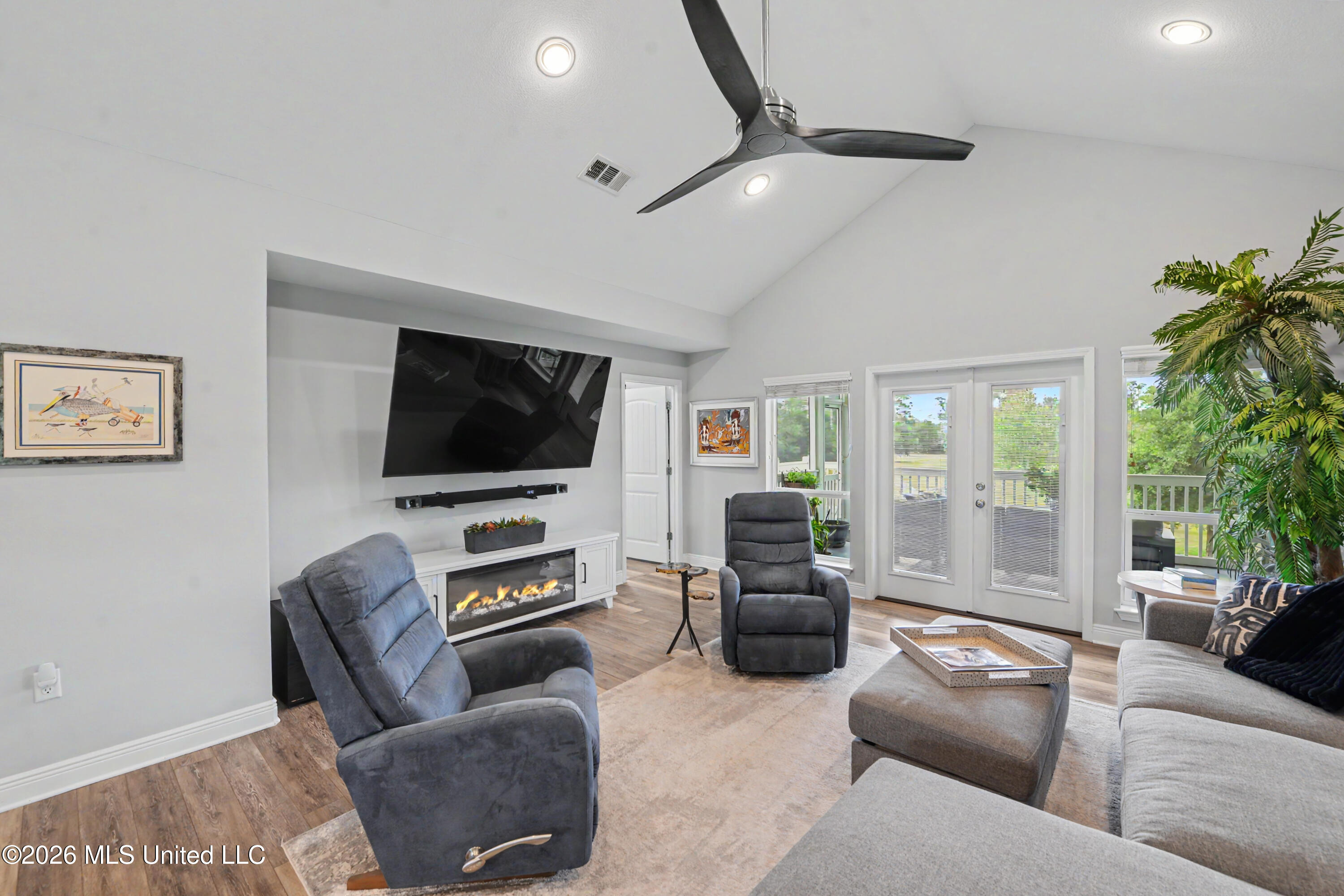 334 Lemoyne Road Property Photo 18