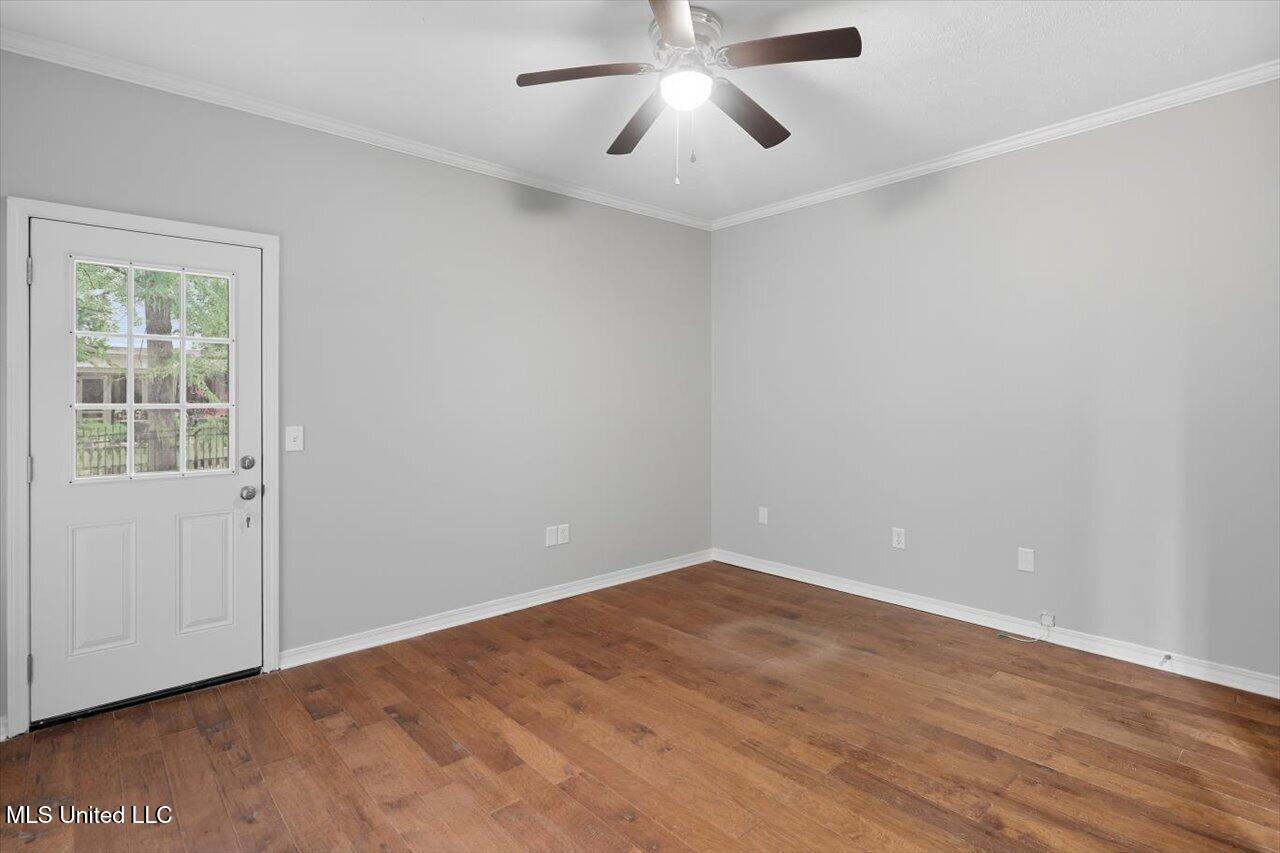 25 Moss Woods Cove Property Photo 22