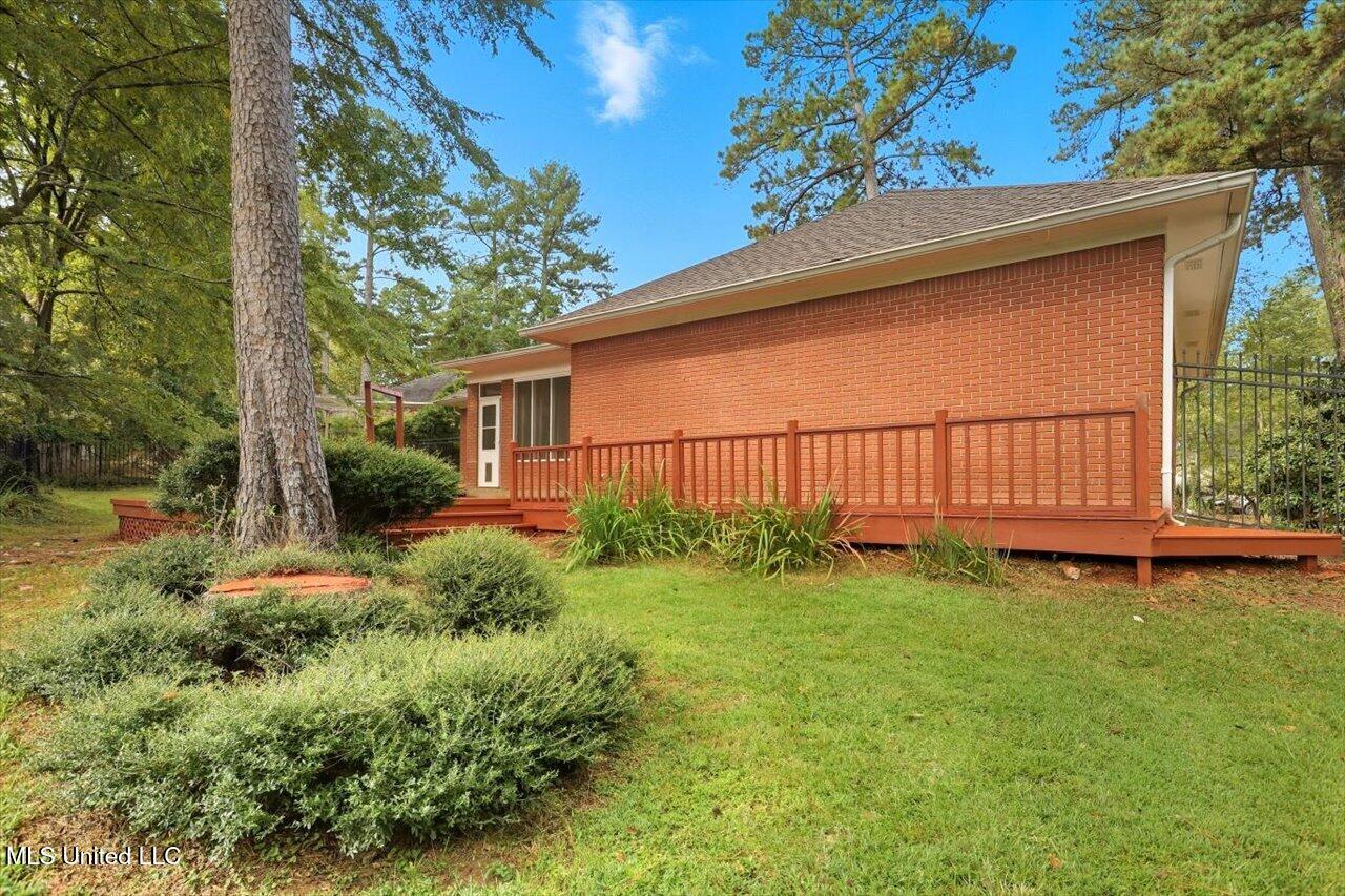 25 Moss Woods Cove Property Photo 30