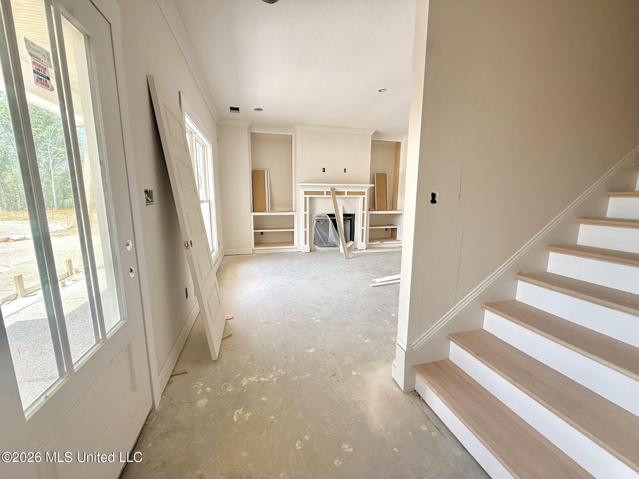 2494 Saint Charles Cove Property Photo 6