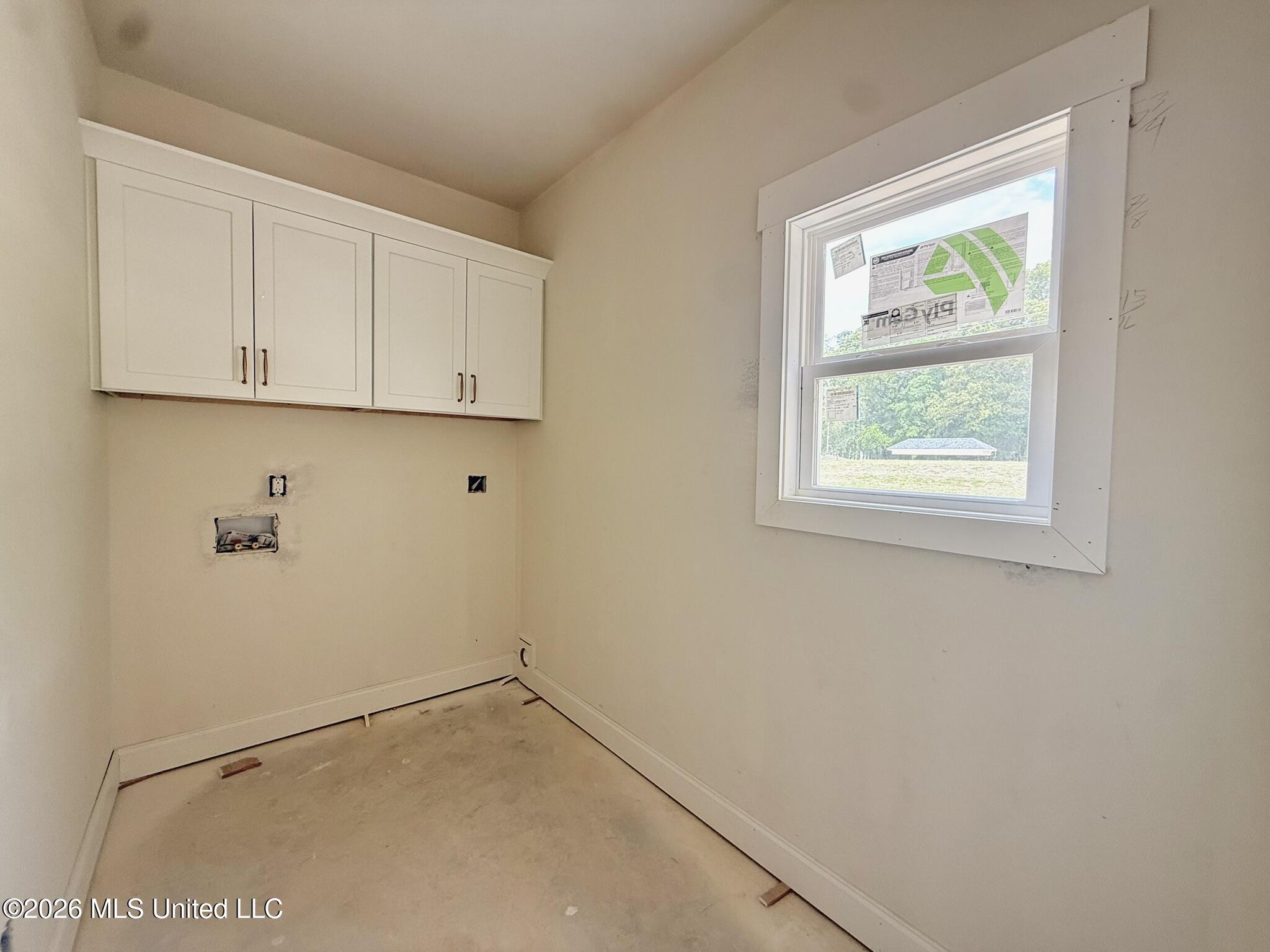 2494 Saint Charles Cove Property Photo 11