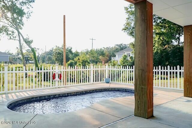 122 Shelter Rock Drive Property Photo 6