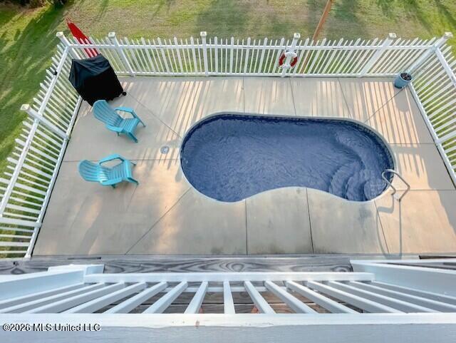 122 Shelter Rock Drive Property Photo 8