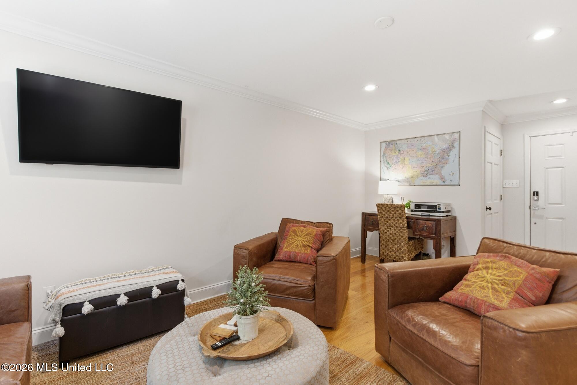 808 Desoto Street Property Photo 5