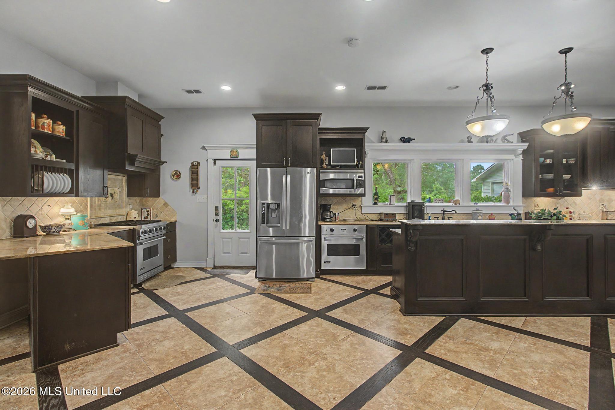 28560 Sundance Road Property Photo 14