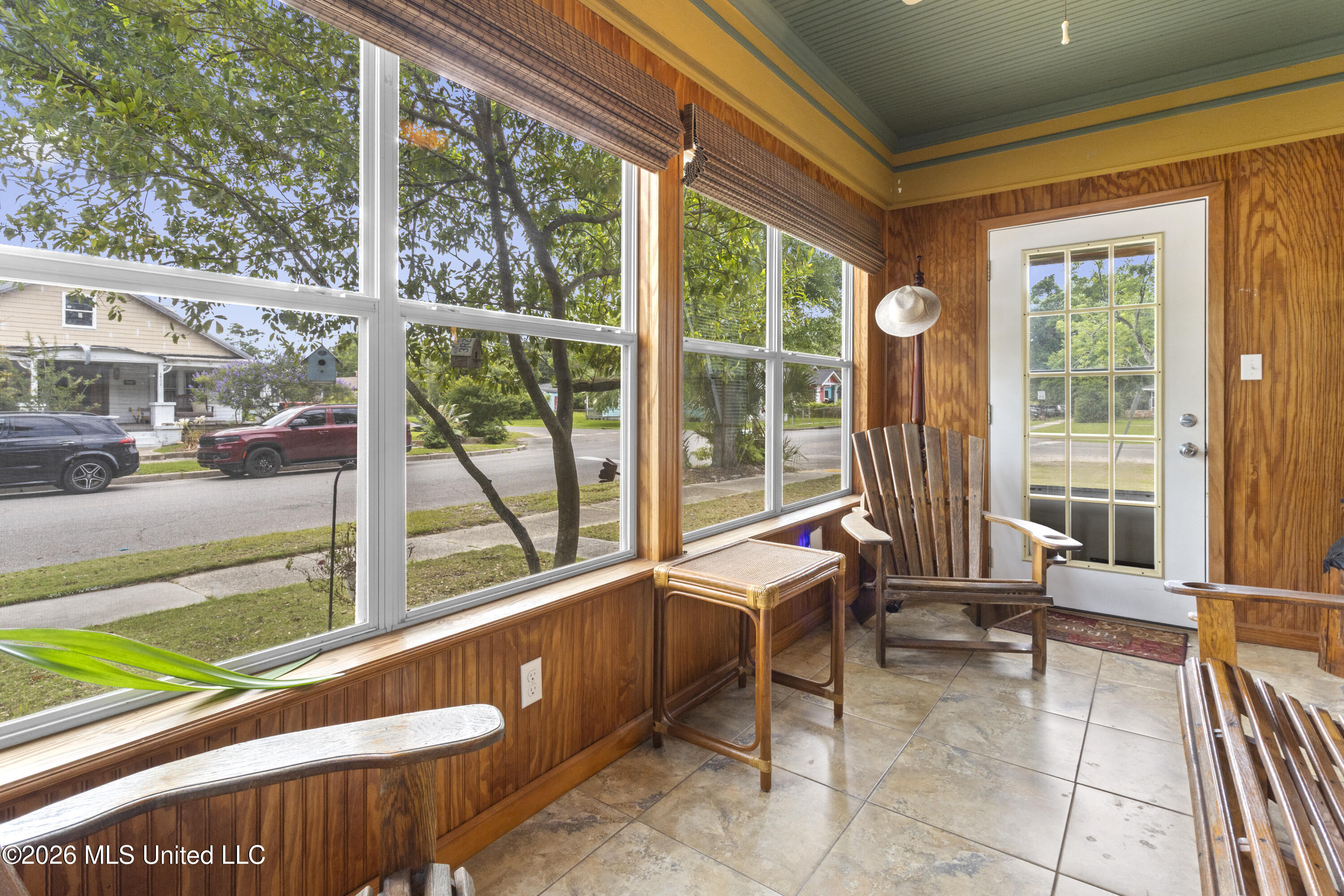 1901 20th Avenue Property Photo 4