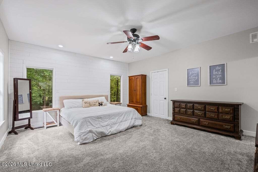 221 Pleasant Hill Drive Property Photo 17