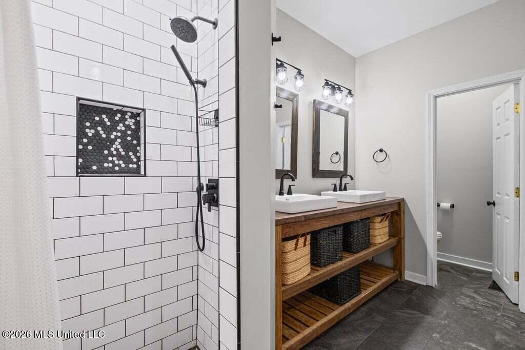 221 Pleasant Hill Drive Property Photo 22