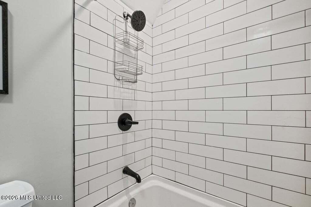 221 Pleasant Hill Drive Property Photo 33