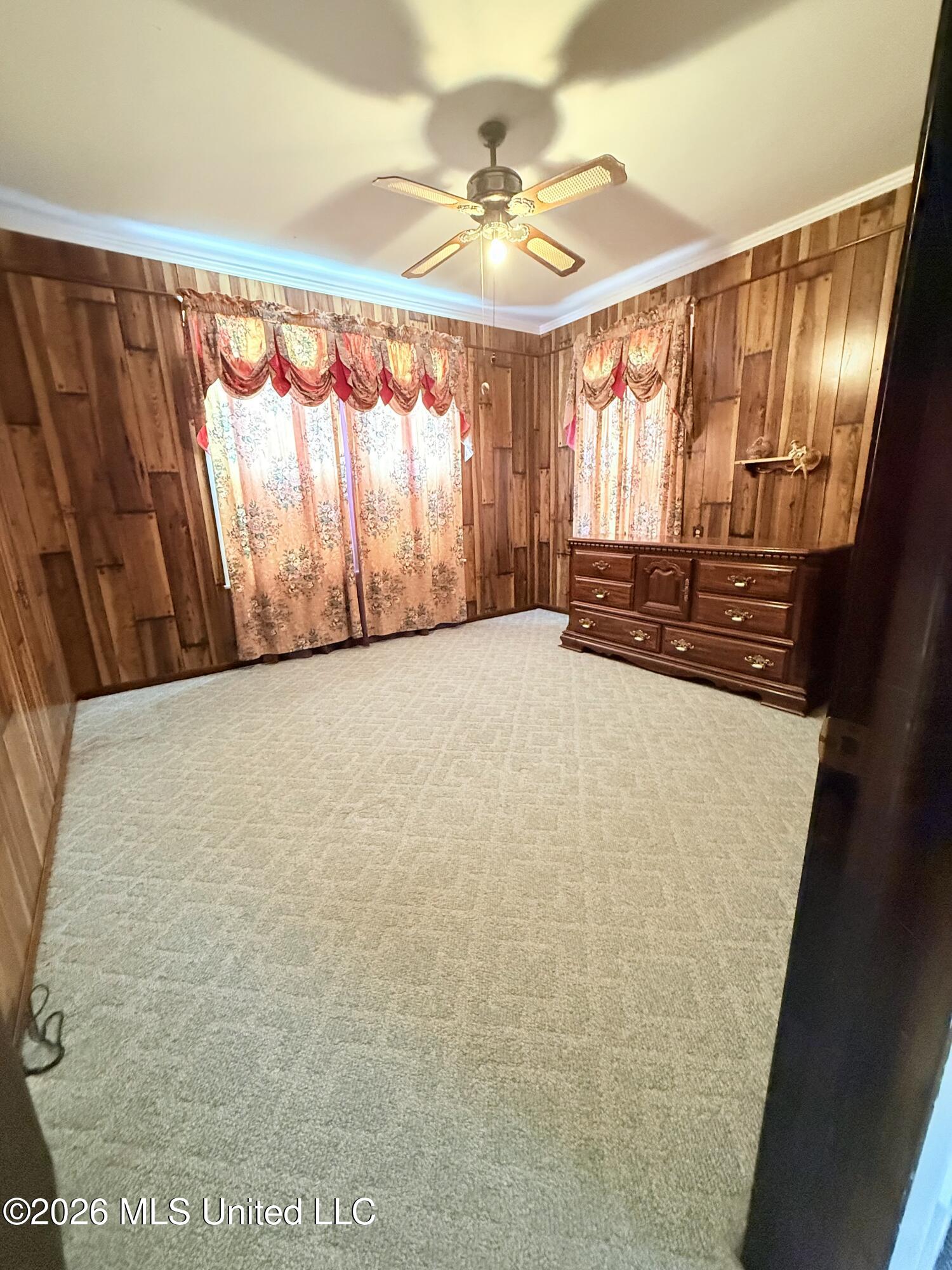 400 Newton Street Property Photo 24