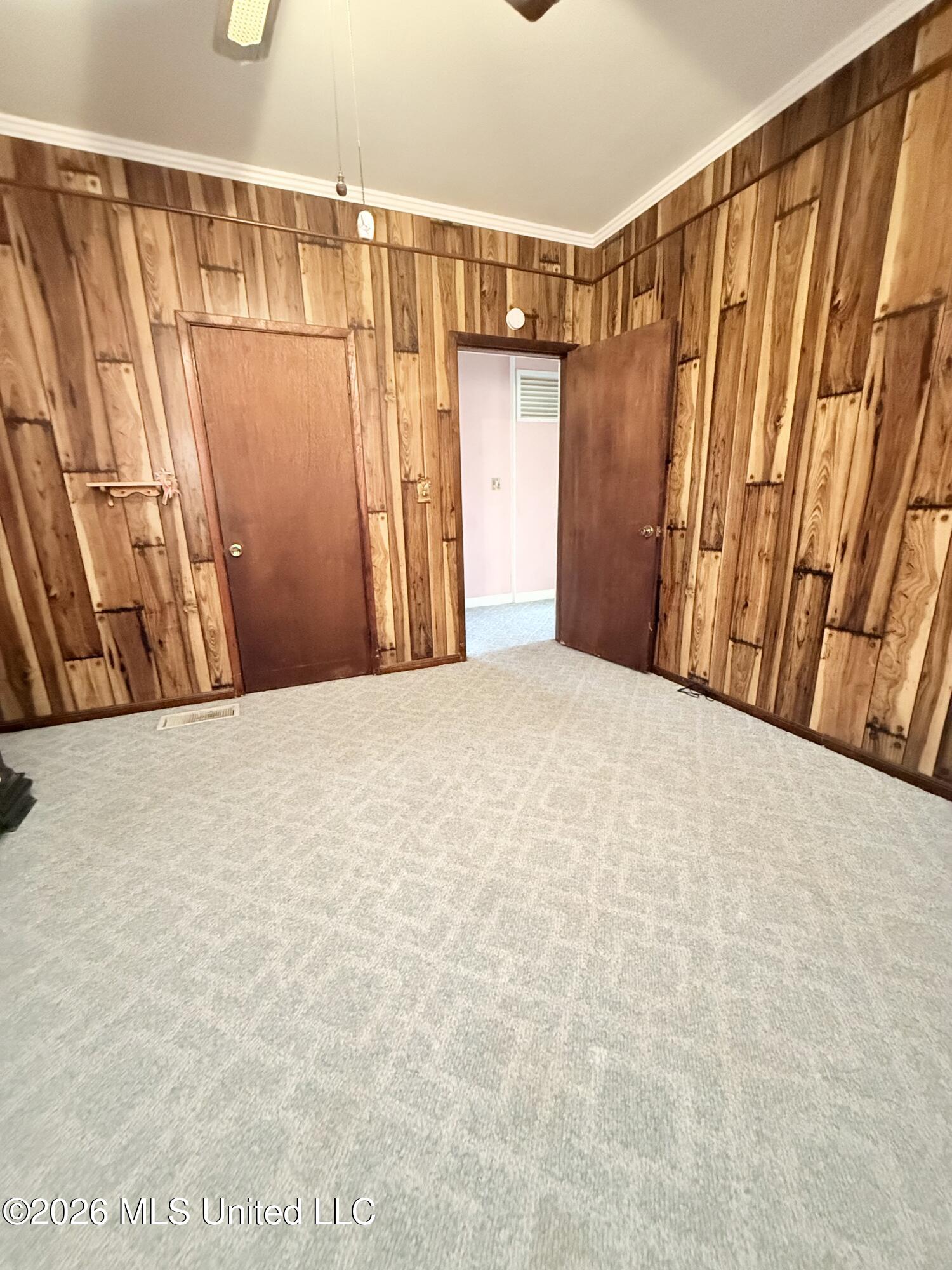 400 Newton Street Property Photo 25