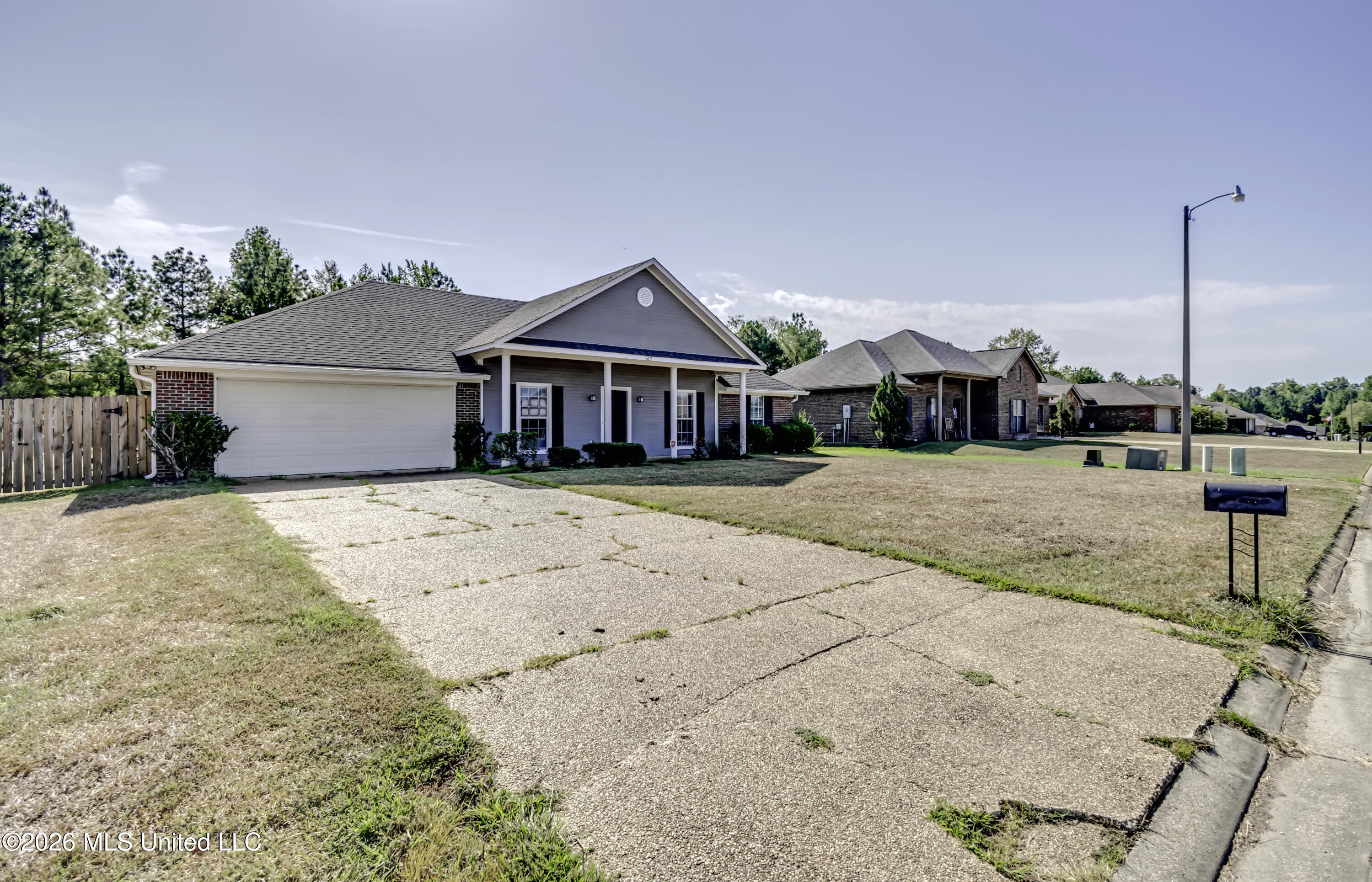 517 Roxbury Place Property Photo 4
