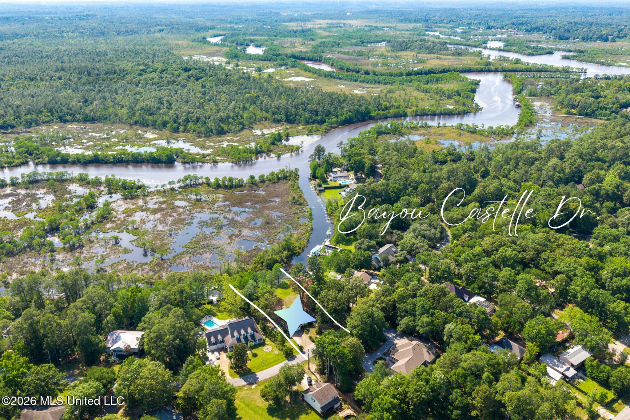 8713 Bayou Castelle Drive Property Photo 8