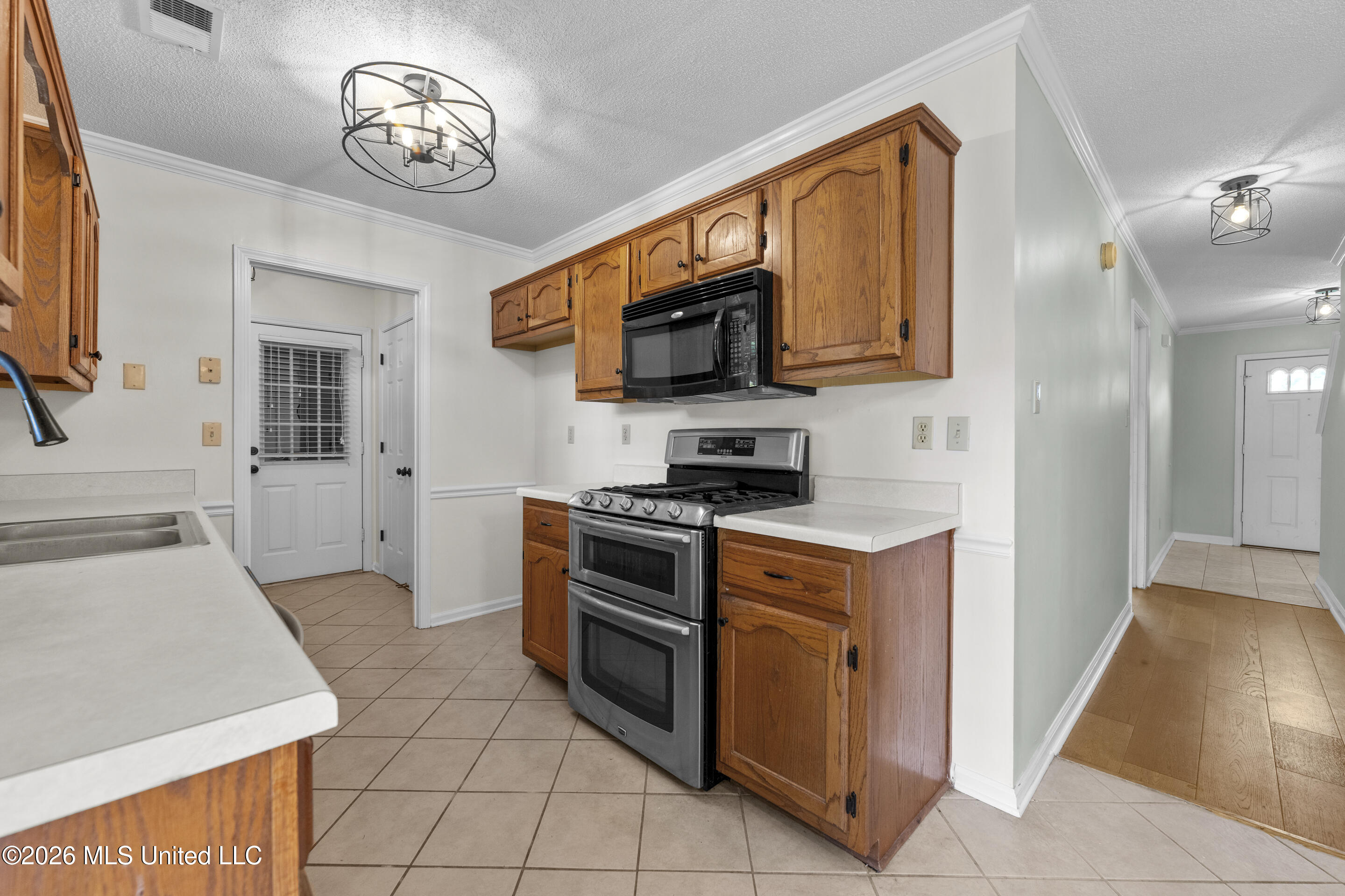 1779 Pecan Meadows Drive Property Photo 10