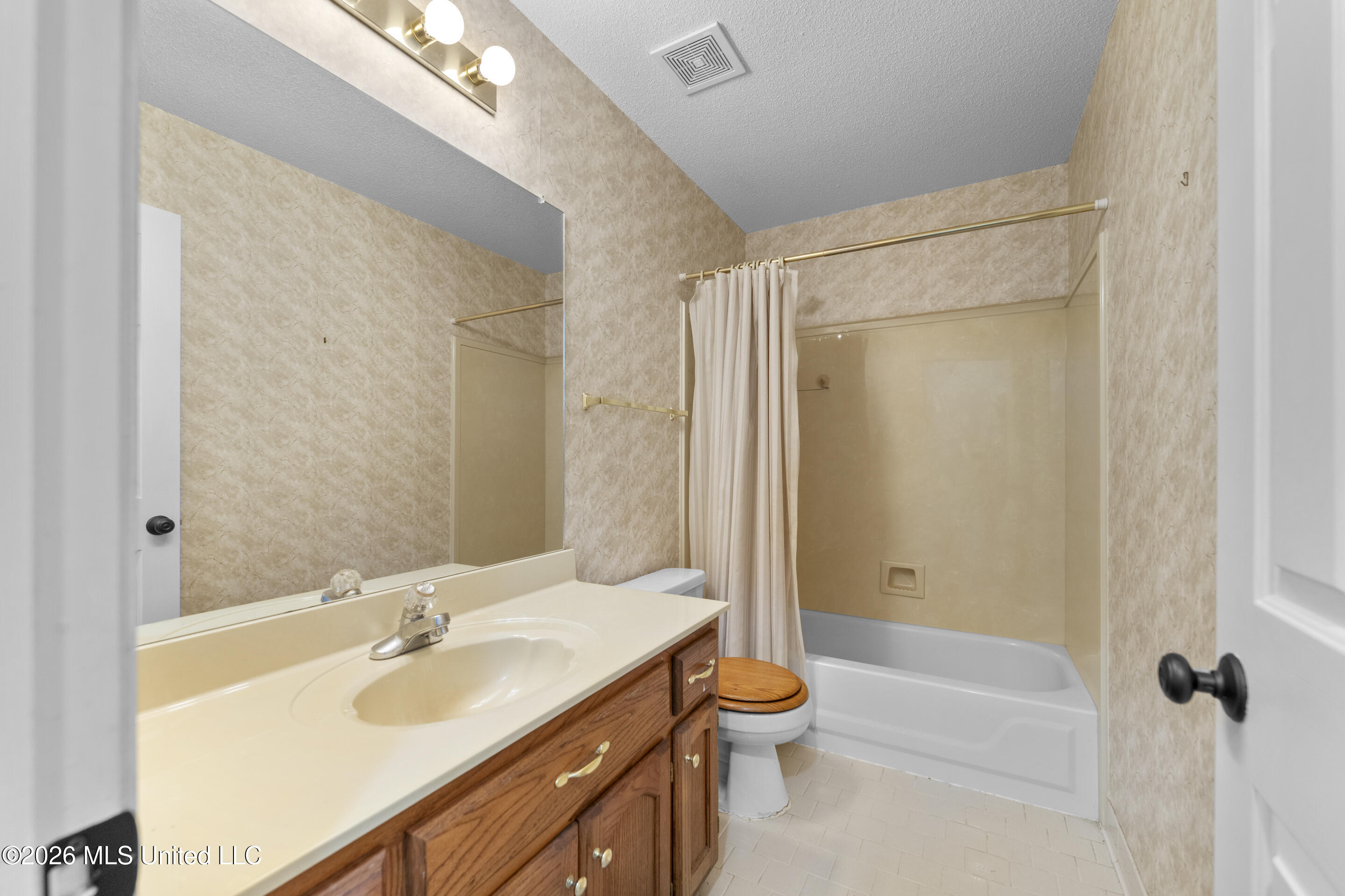 1779 Pecan Meadows Drive Property Photo 21