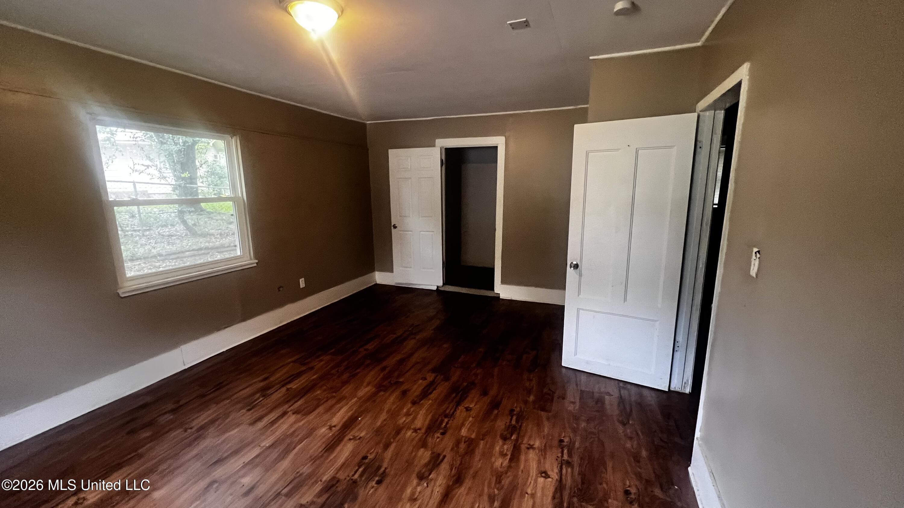 1369 Dianne Drive Property Photo 3