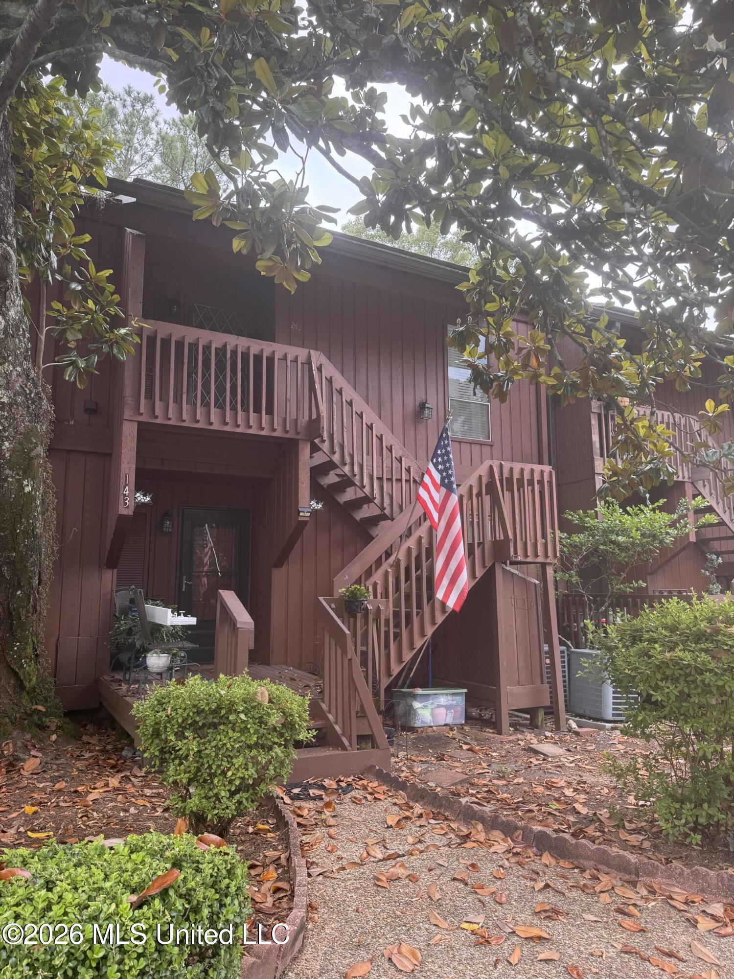 243 Lakeside Villa Property Photo 2