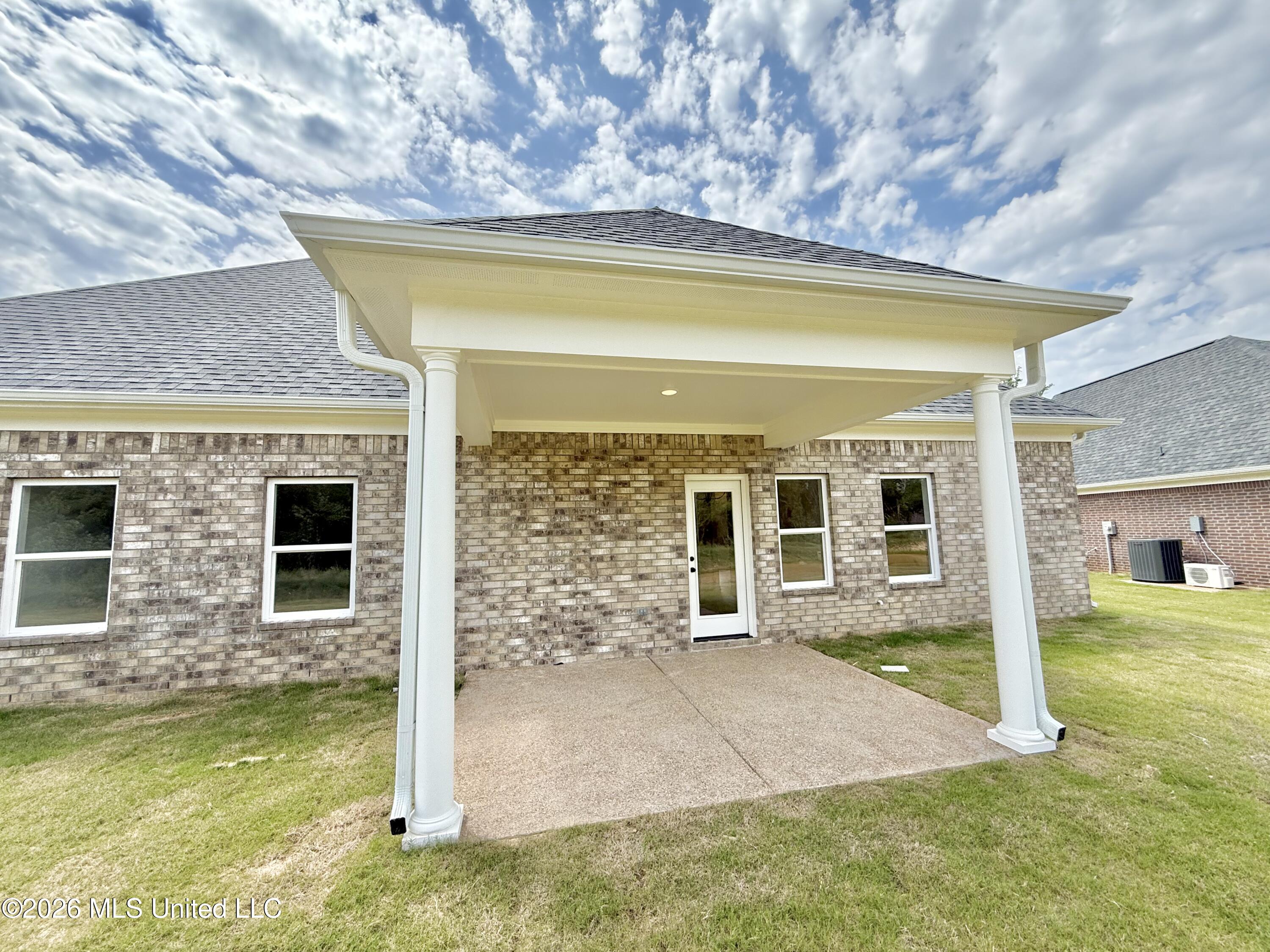 1088 Great Glen Drive Property Photo 14