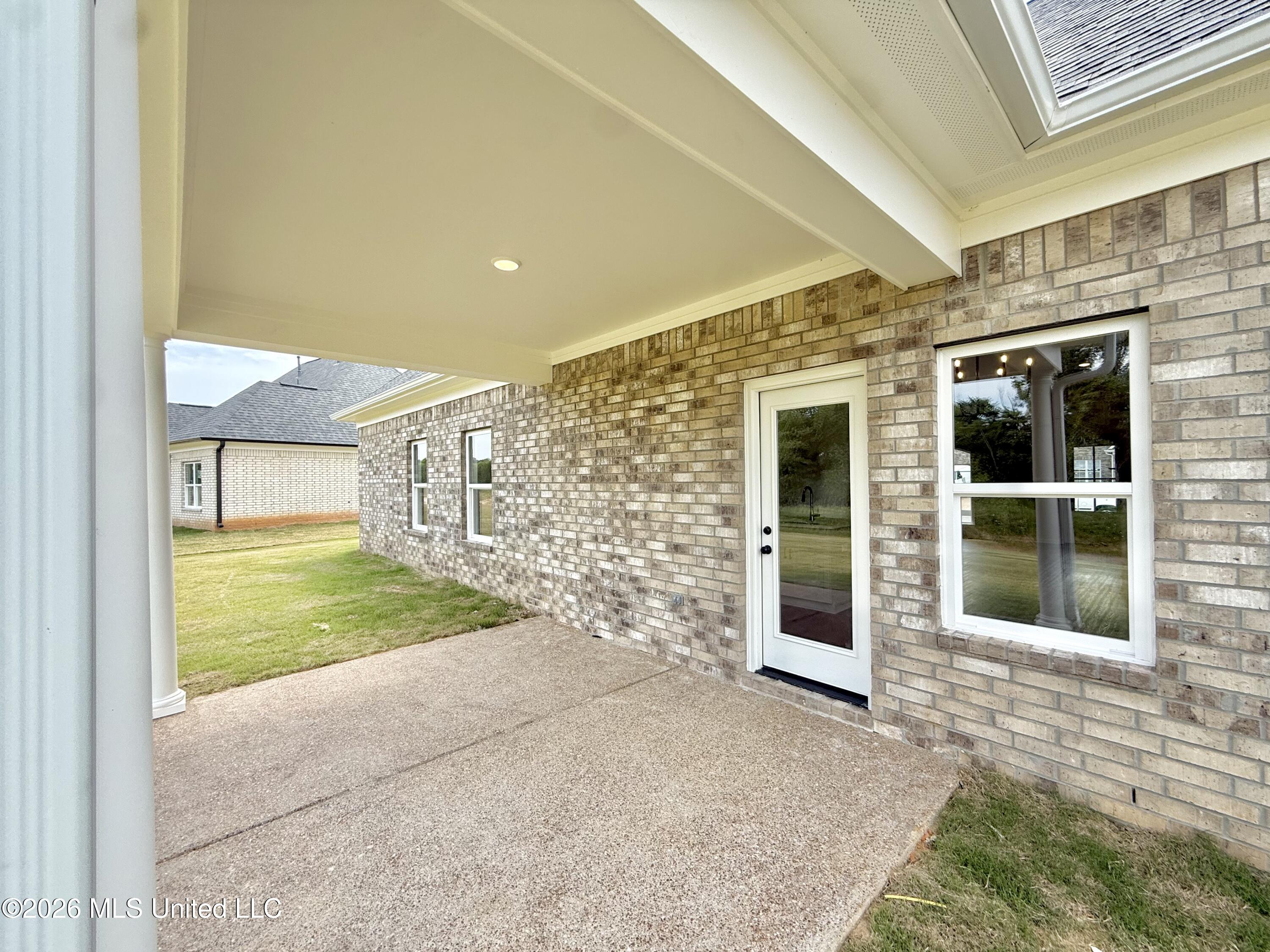 1088 Great Glen Drive Property Photo 15