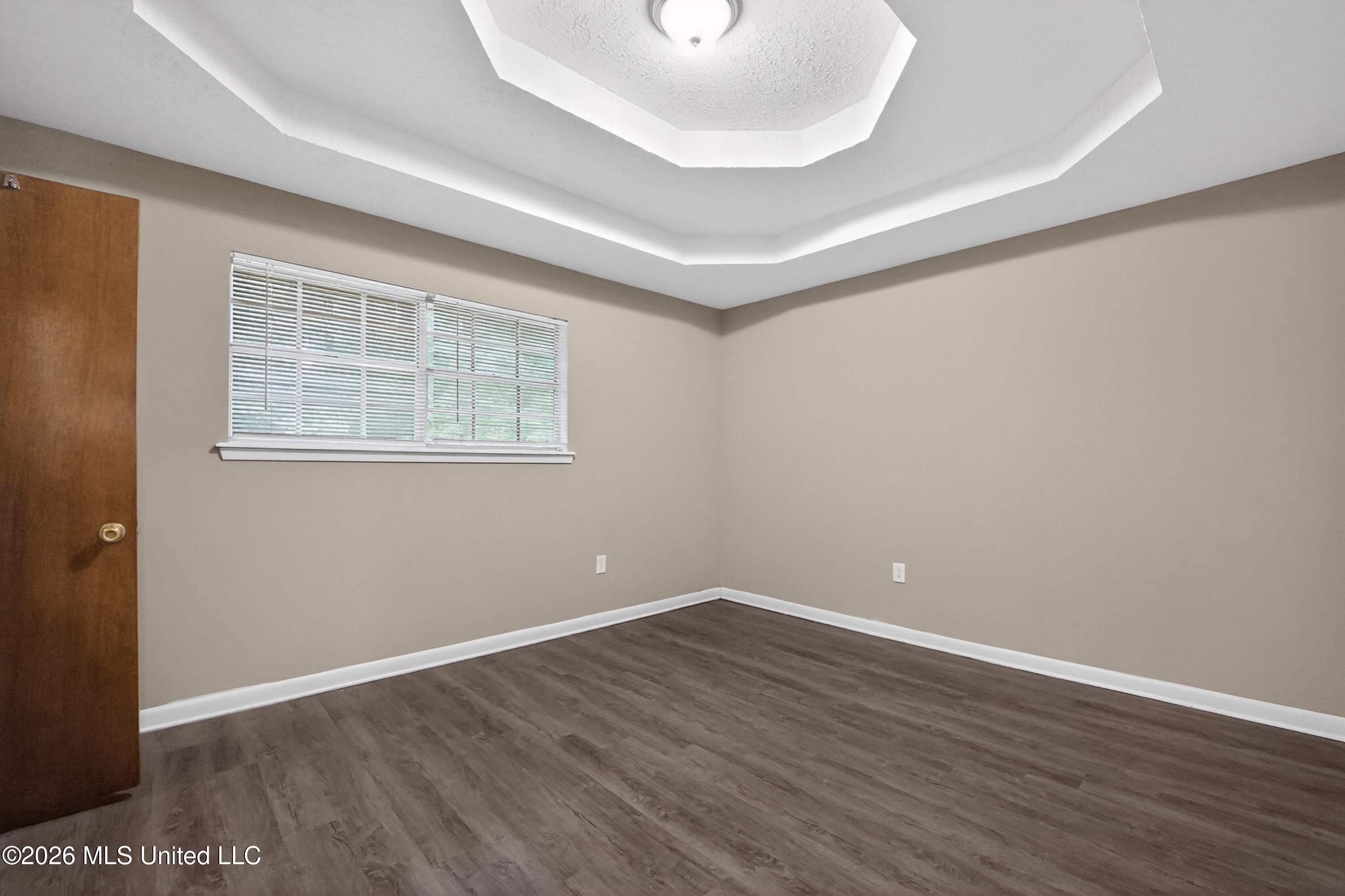 5354 Brookhollow Drive Property Photo 10