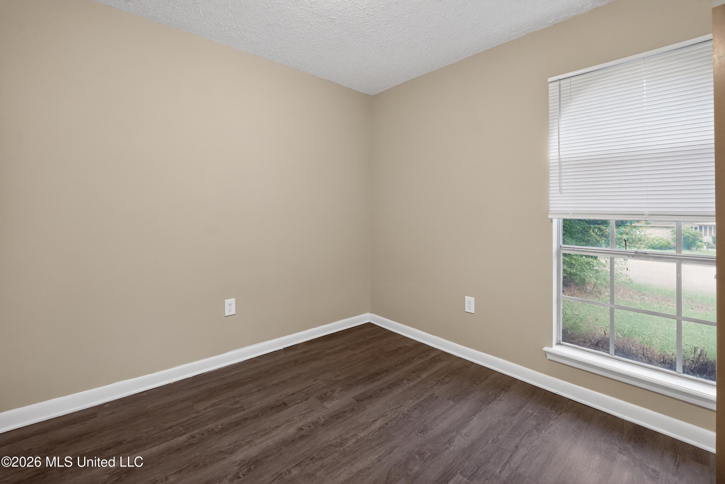 5354 Brookhollow Drive Property Photo 12