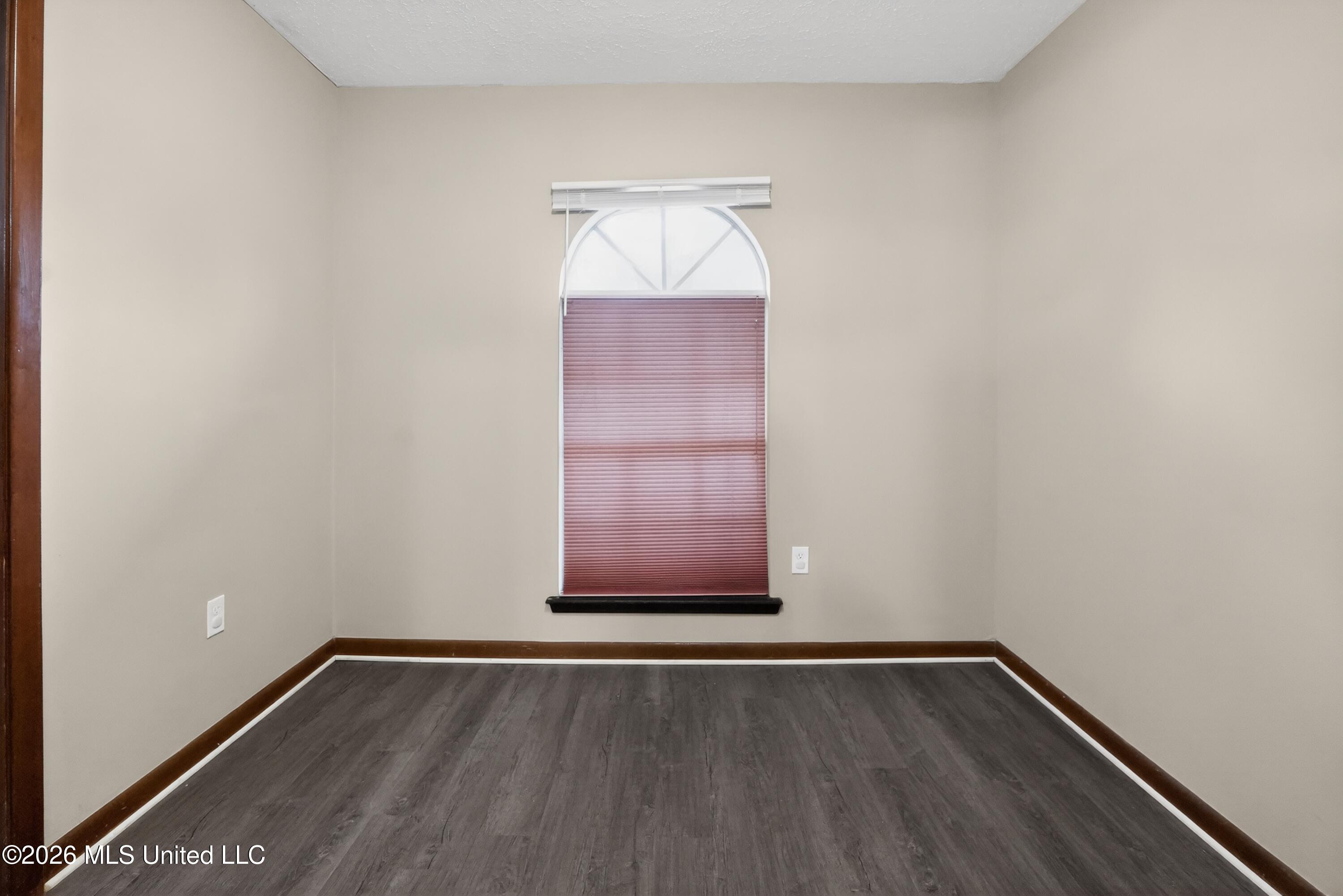 5354 Brookhollow Drive Property Photo 22