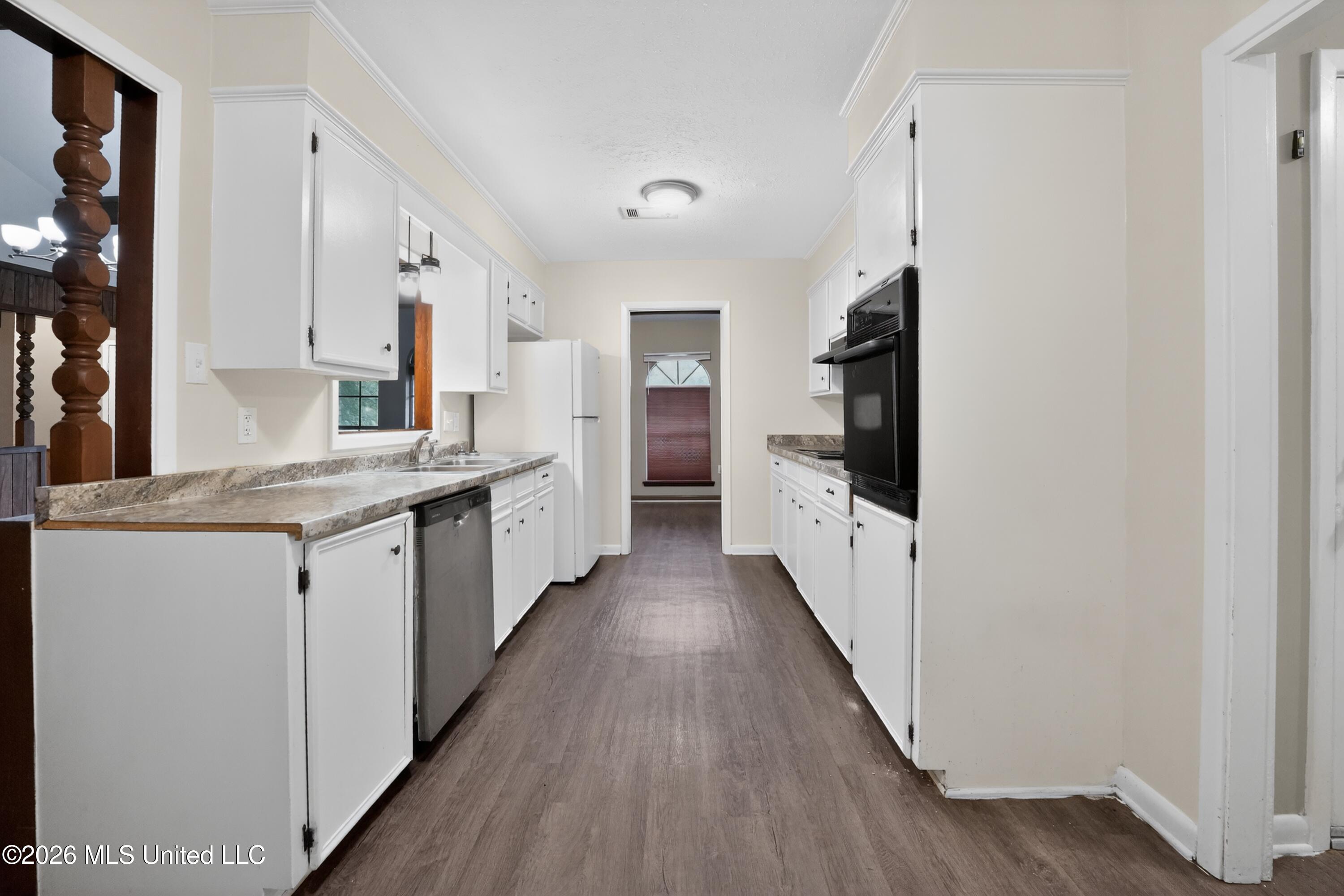 5354 Brookhollow Drive Property Photo 30