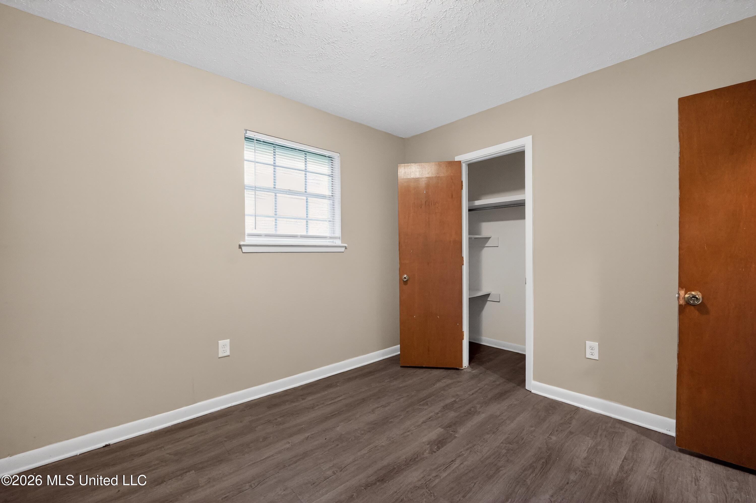 5354 Brookhollow Drive Property Photo 32