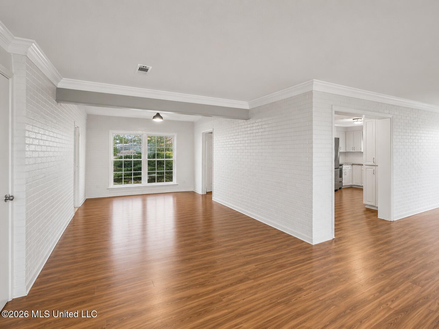 214 Swallow Drive Property Photo 8