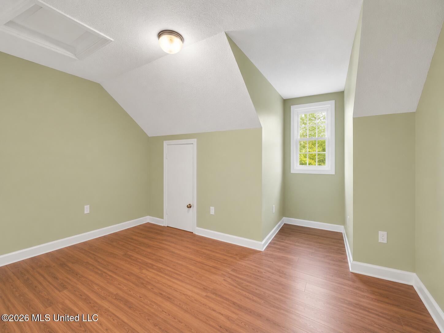 214 Swallow Drive Property Photo 11