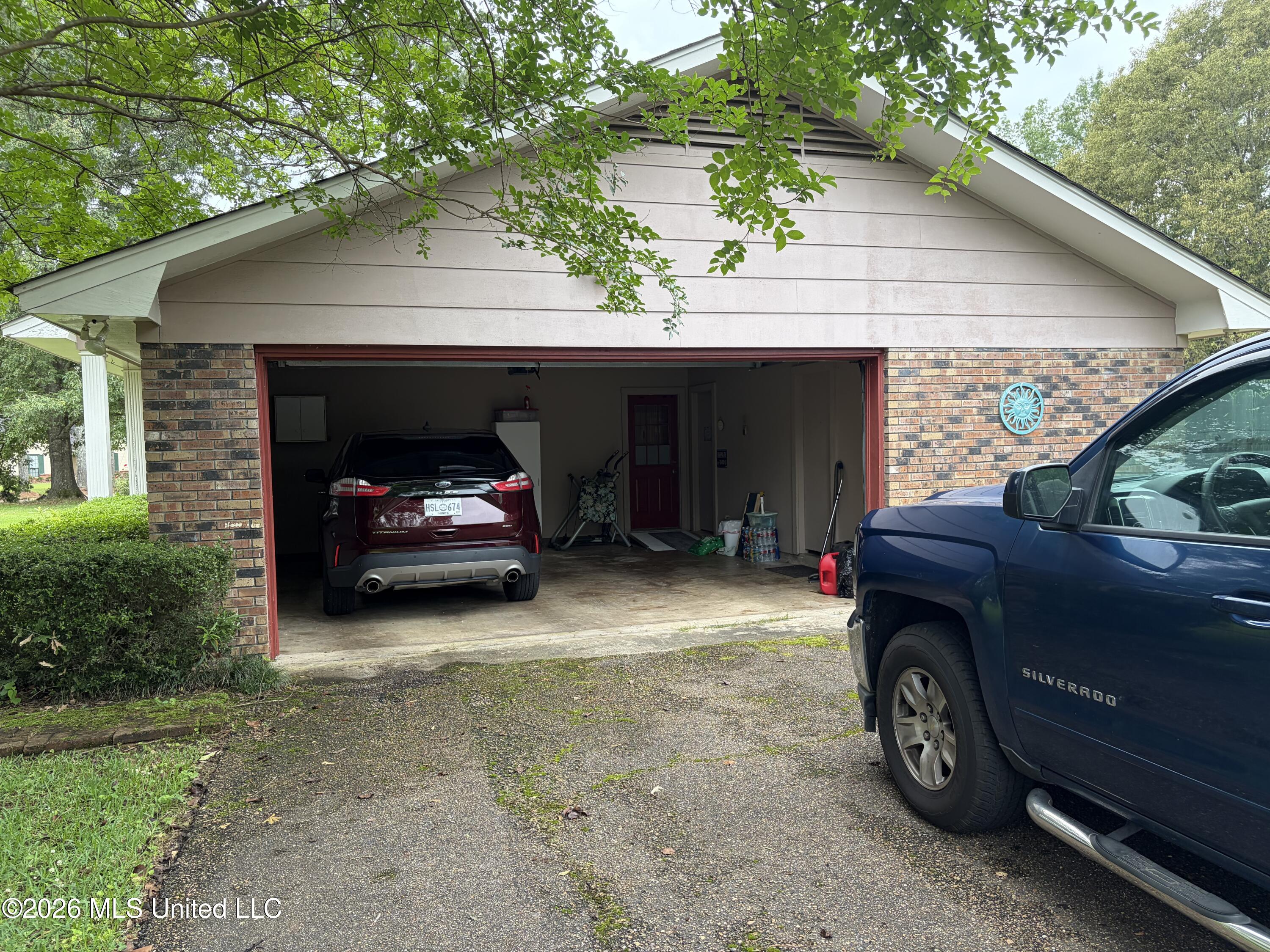 23 Nelson Circle Property Photo 6