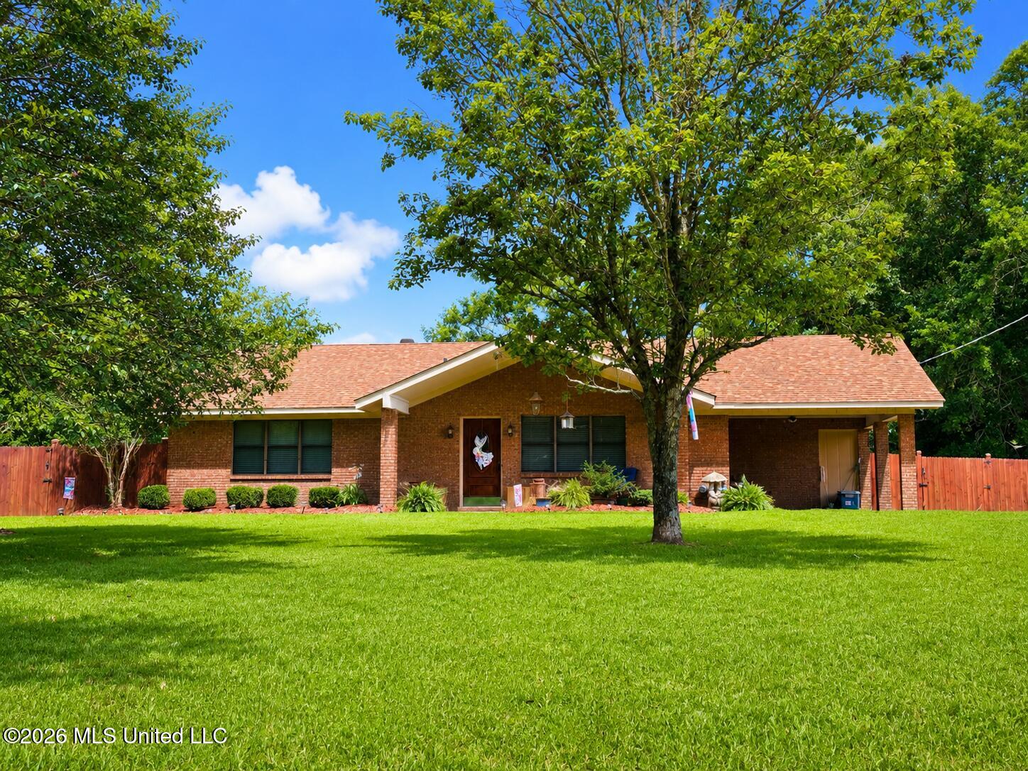 185 Sanatorium Road Property Photo 1